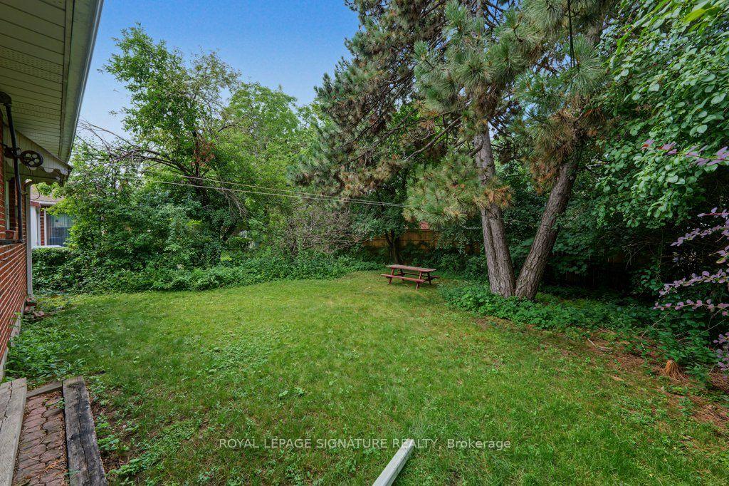 Photo 48 of 8 Underhill Drive, North York, Parkwoods-Donalda — HOMEH