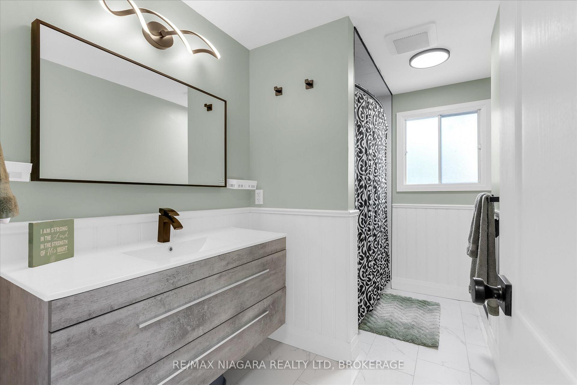 Photo 14 of 29 Romy Crescent, Thorold, Confederation Heights — HOMEH