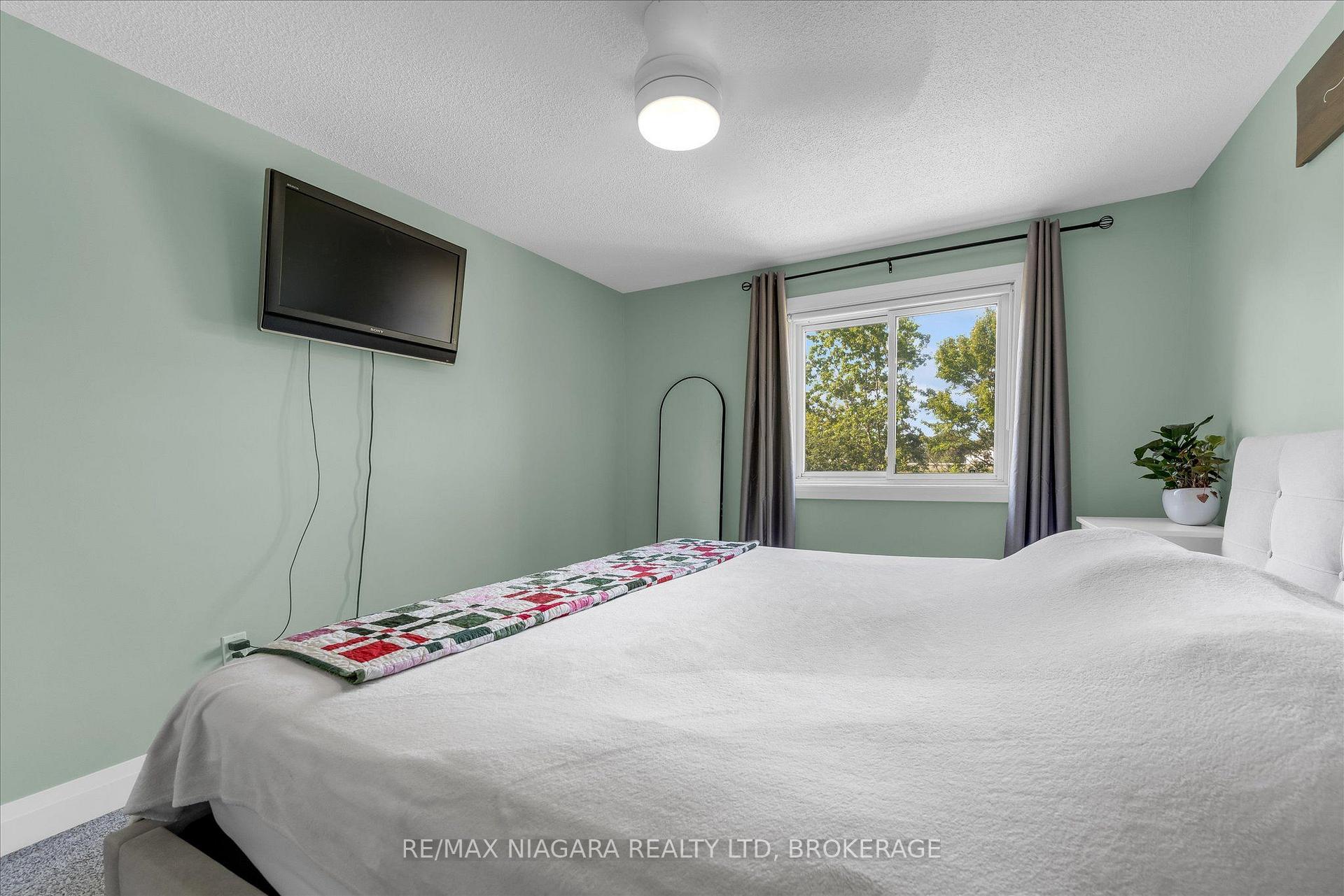 Photo 18 of 29 Romy Crescent, Thorold, Confederation Heights — HOMEH