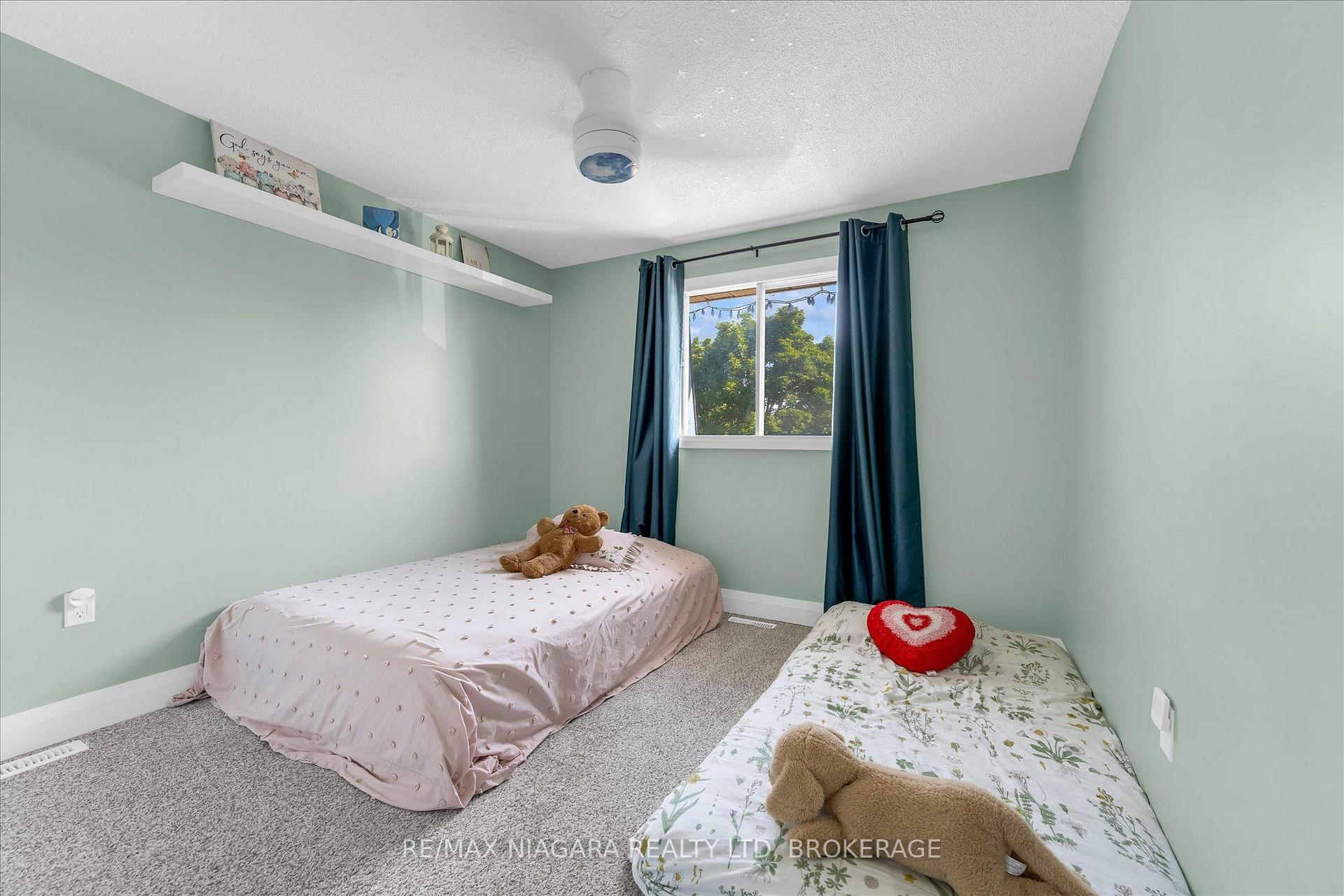 Photo 20 of 29 Romy Crescent, Thorold, Confederation Heights — HOMEH
