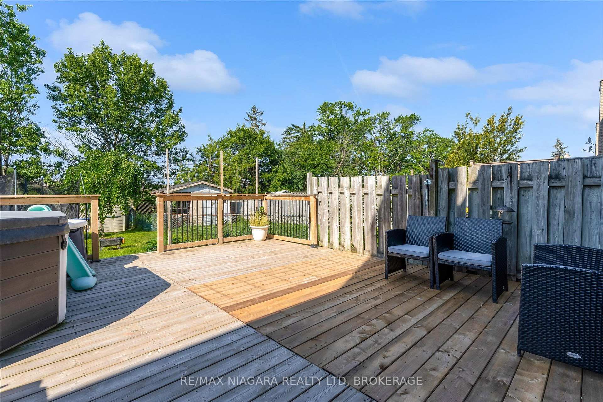 Photo 26 of 29 Romy Crescent, Thorold, Confederation Heights — HOMEH