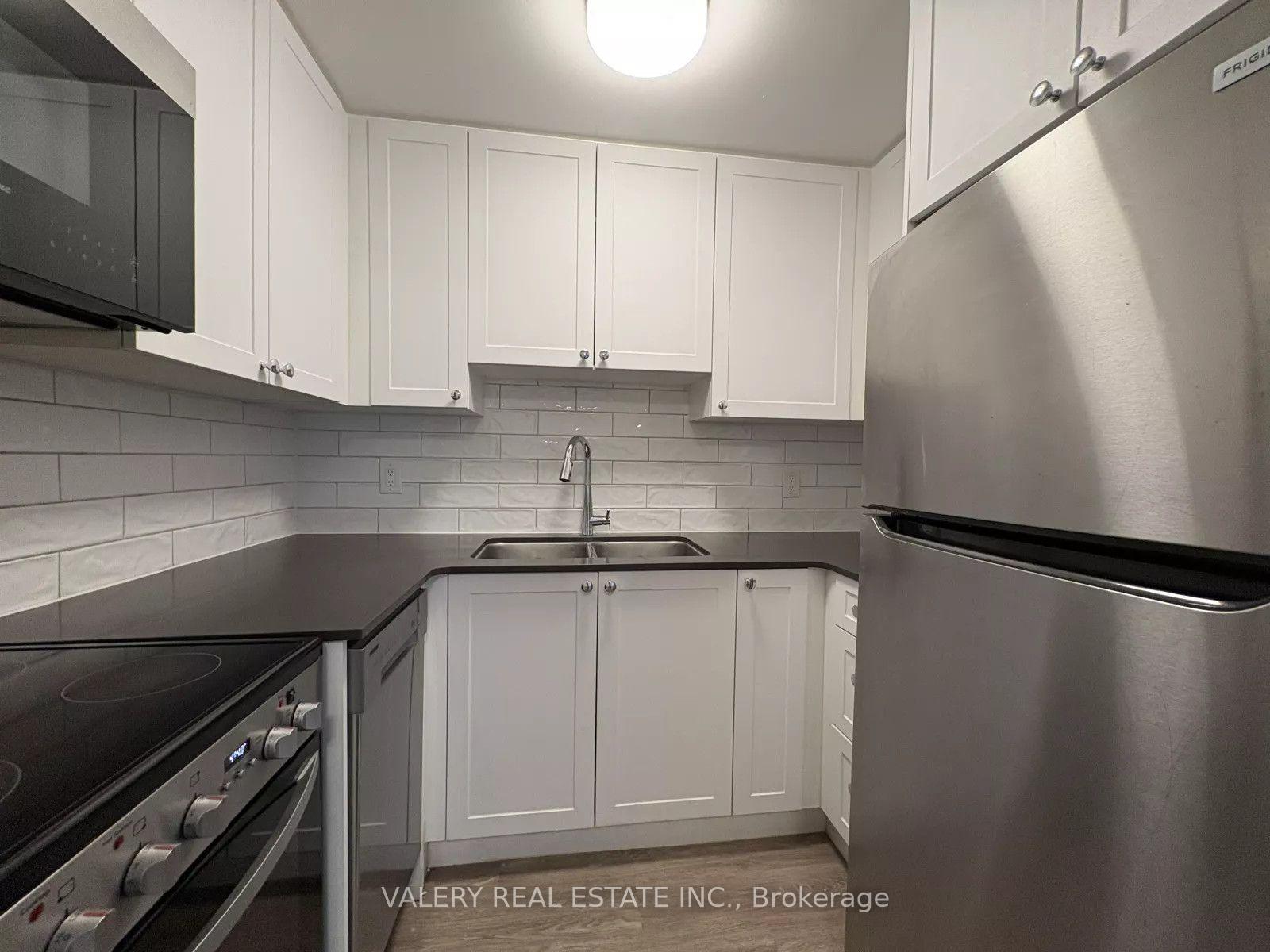 Photo 1 of Unit 109, 286 Chandler Drive, Kitchener, Laurentian Hills — HOMEH