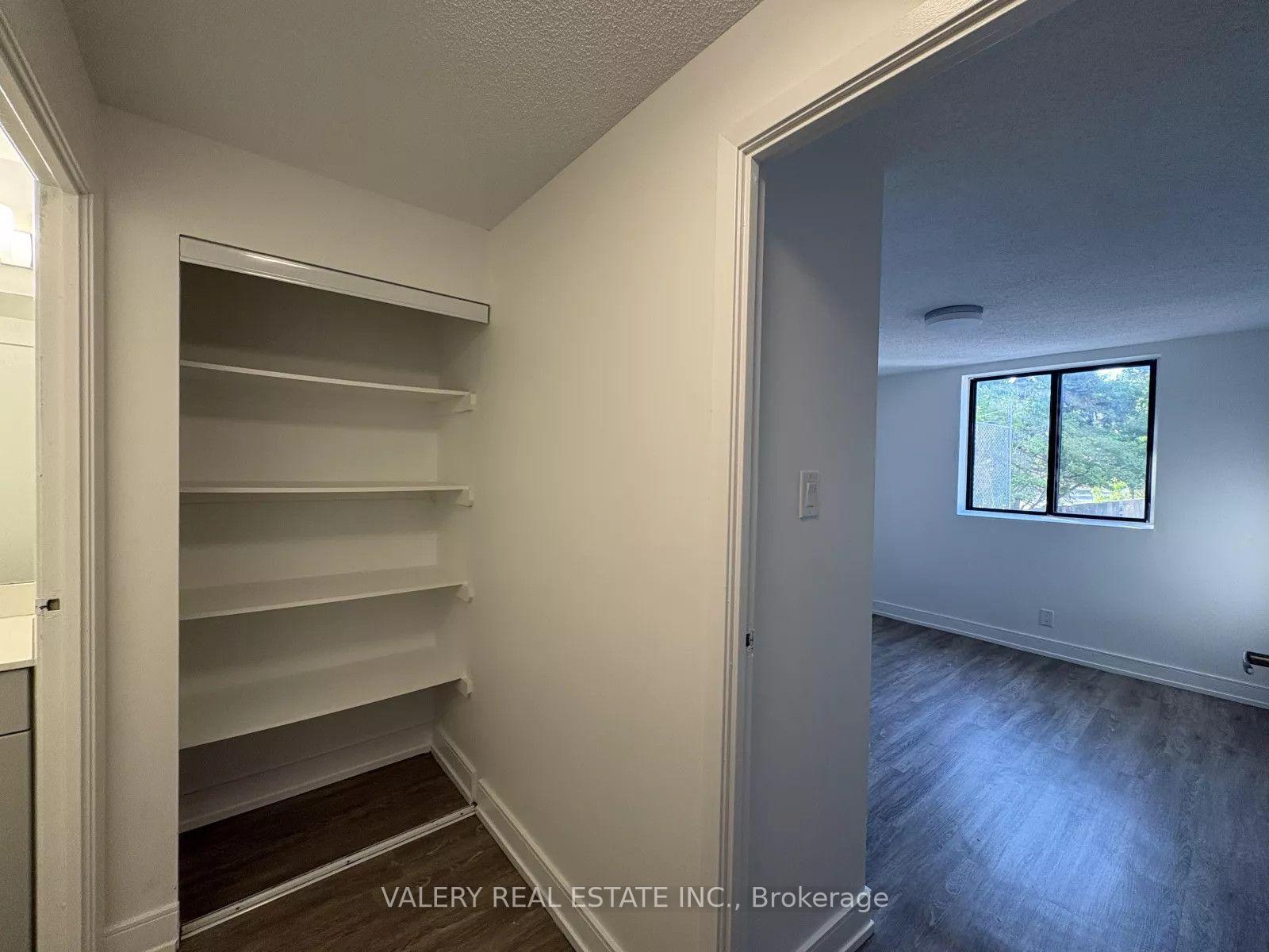 Photo 9 of Unit 109, 286 Chandler Drive, Kitchener, Laurentian Hills — HOMEH