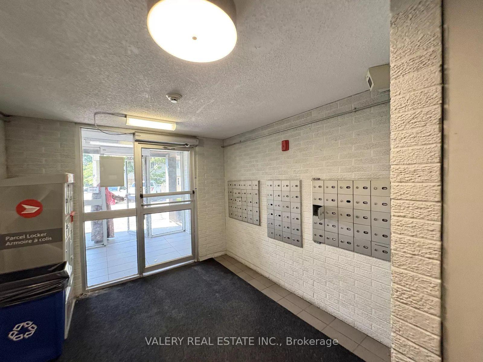 Photo 27 of Unit 109, 286 Chandler Drive, Kitchener, Laurentian Hills — HOMEH