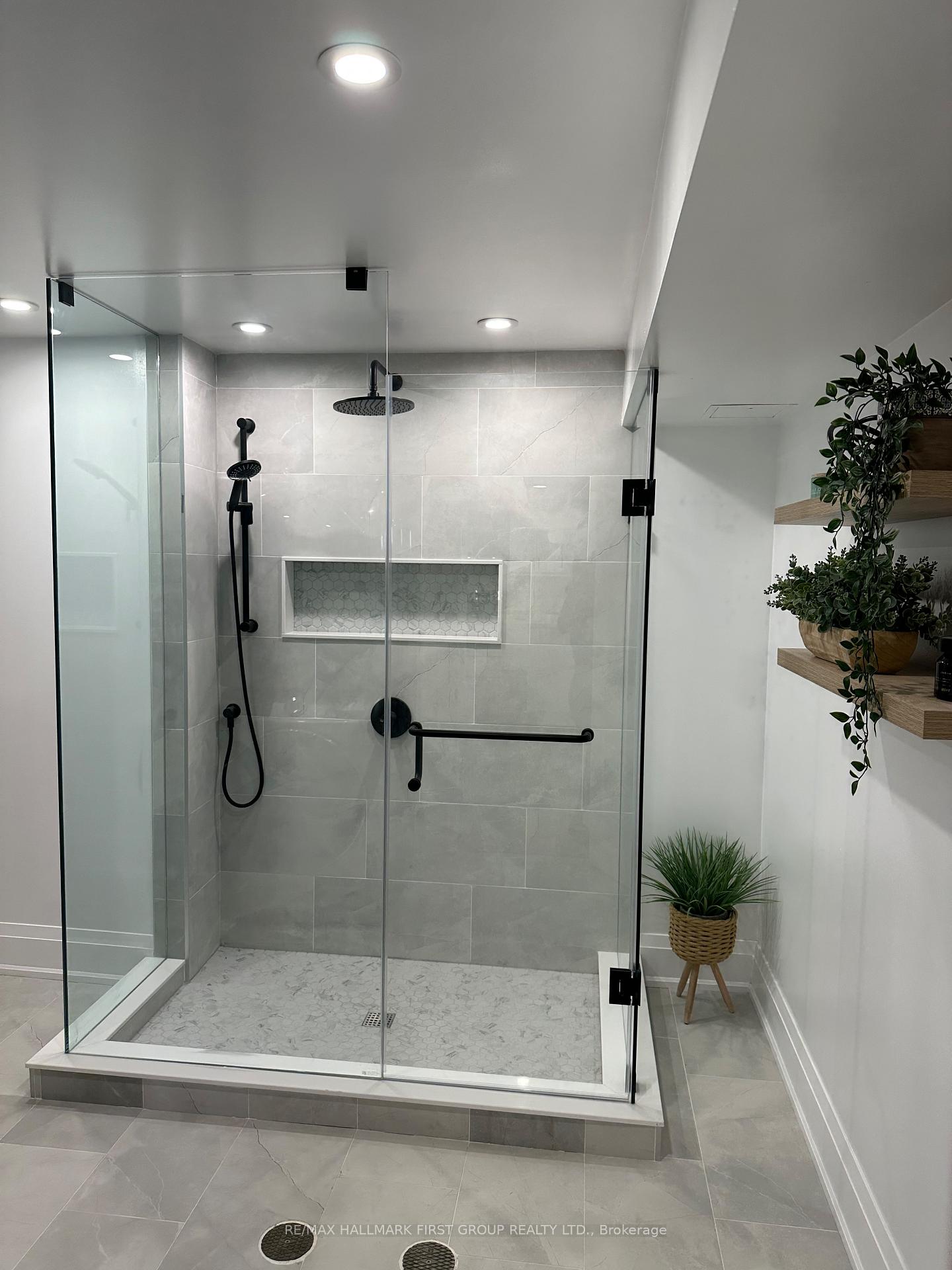 Photo 7 of 19 Donald Powell Crescent, Clarington, Newcastle — HOMEH