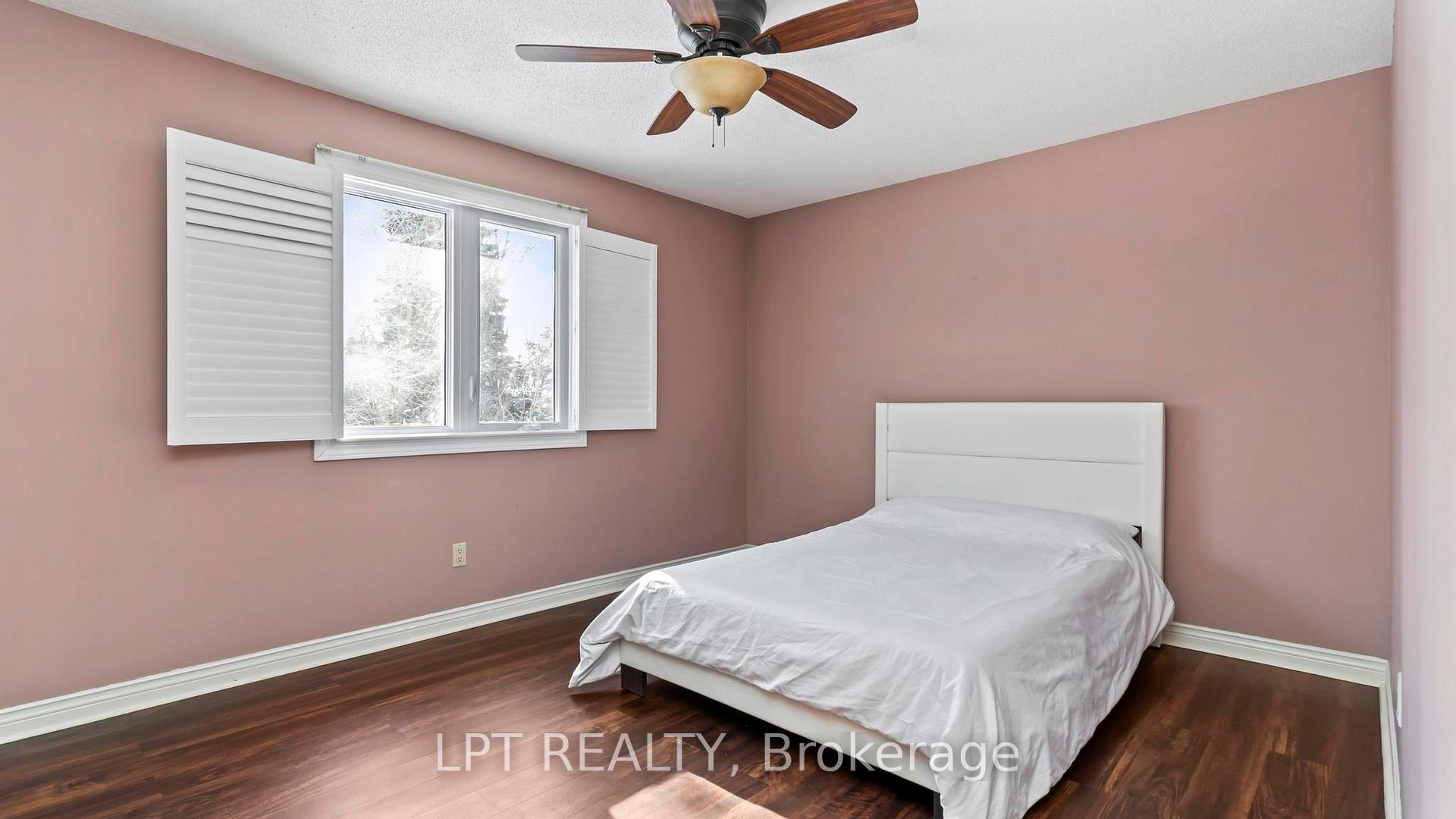 Photo 29 of 488 Sunnyside Crescent, London, North G — HOMEH