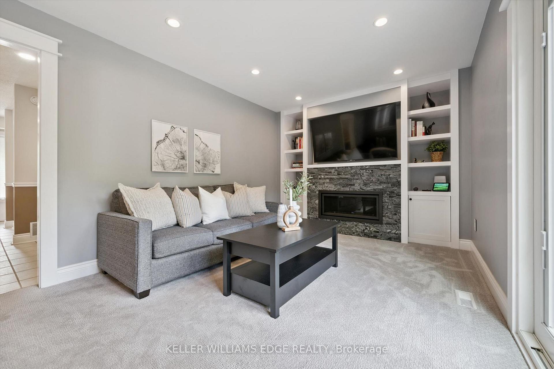 Photo 7 of 495 Tipperton Crescent, Oakville, West — HOMEH
