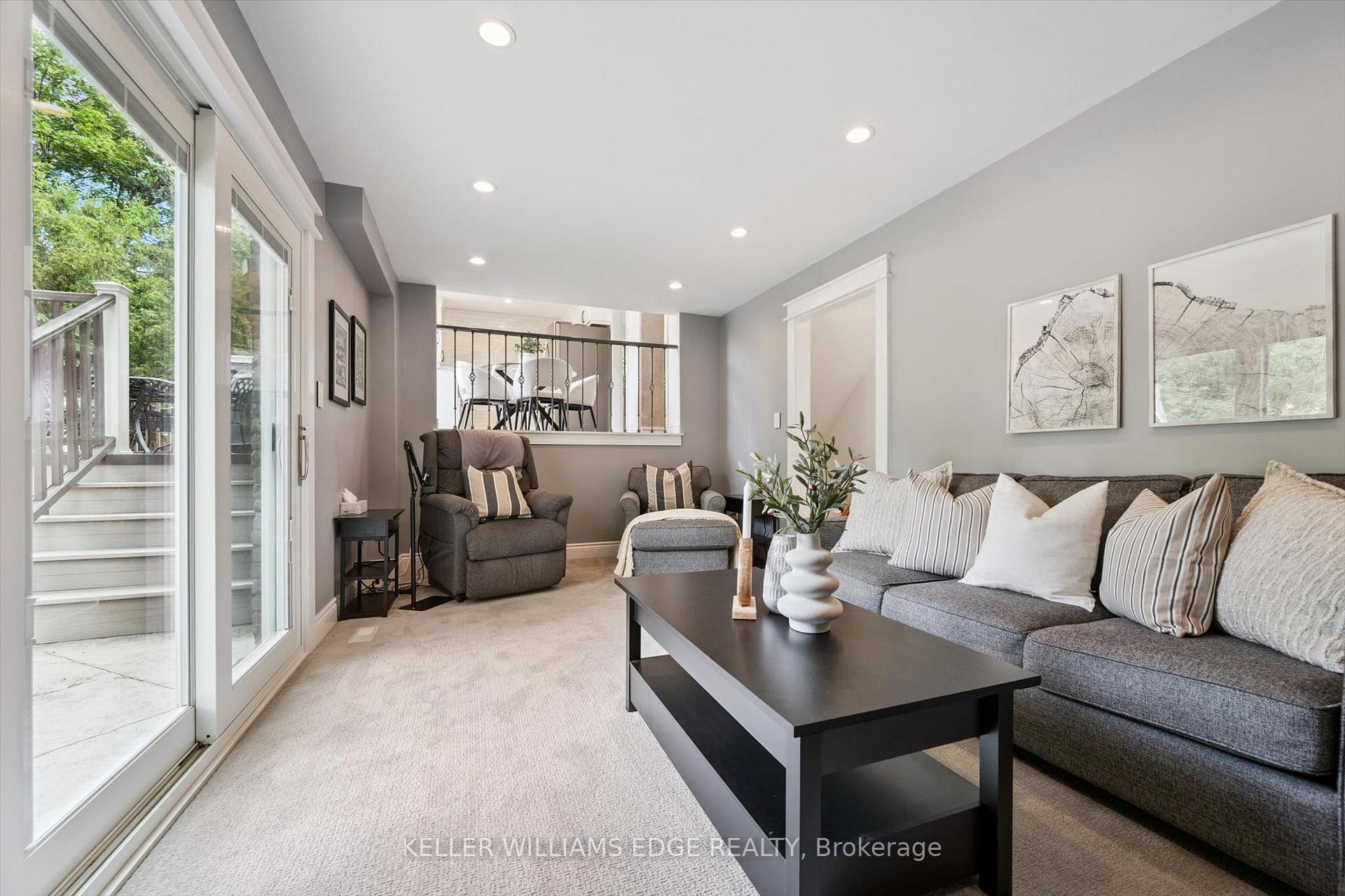 Photo 8 of 495 Tipperton Crescent, Oakville, West — HOMEH