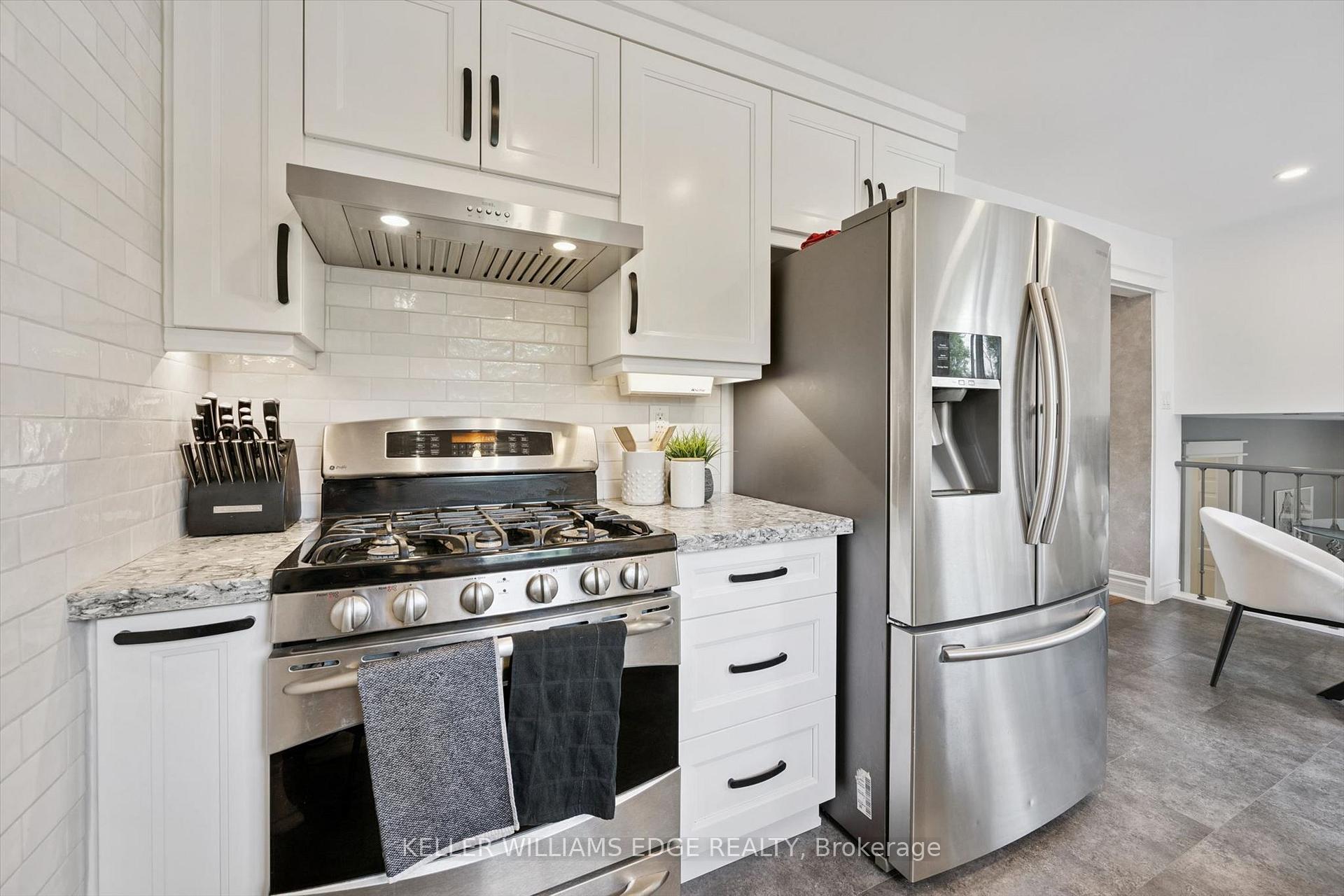 Photo 18 of 495 Tipperton Crescent, Oakville, West — HOMEH
