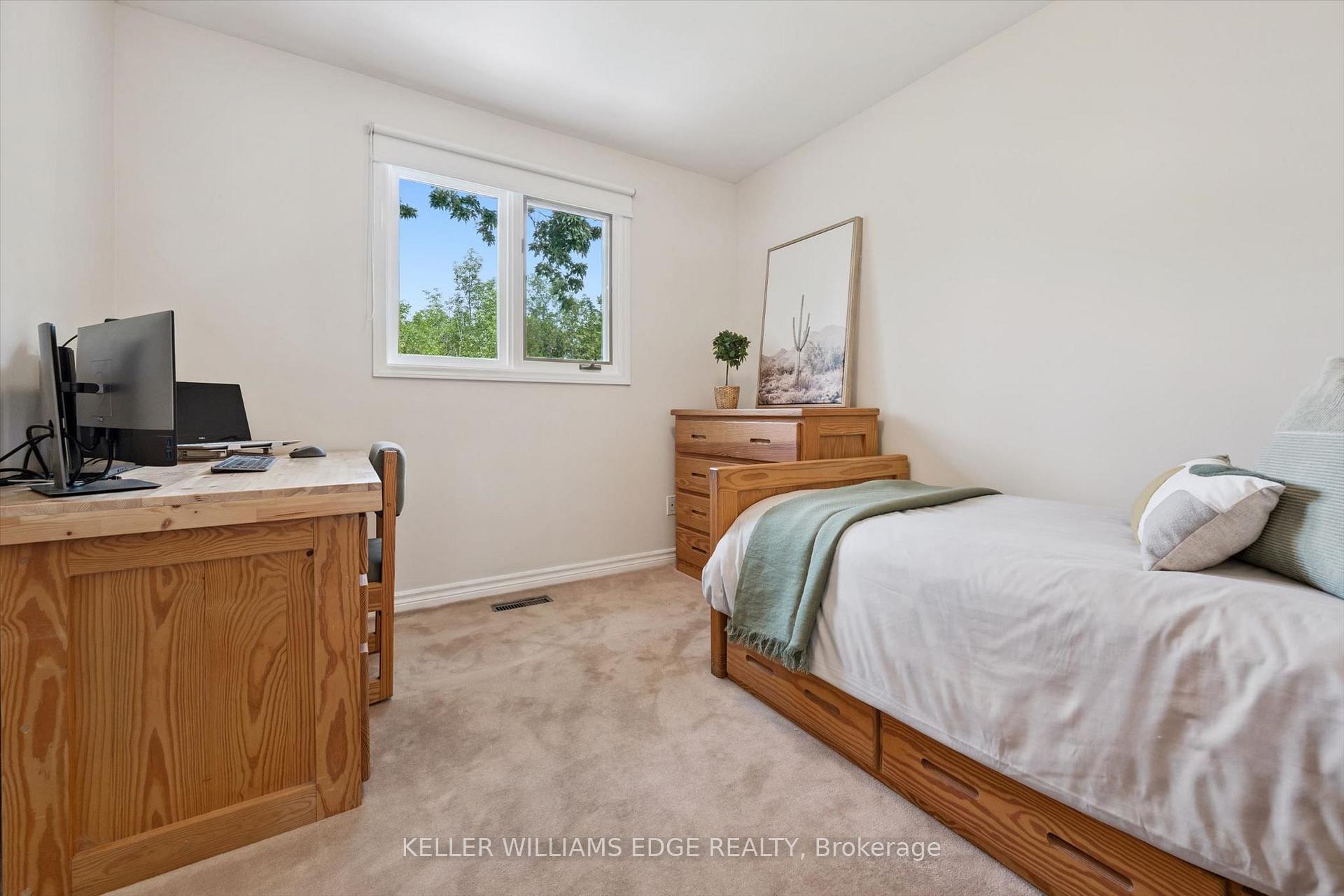 Photo 25 of 495 Tipperton Crescent, Oakville, West — HOMEH
