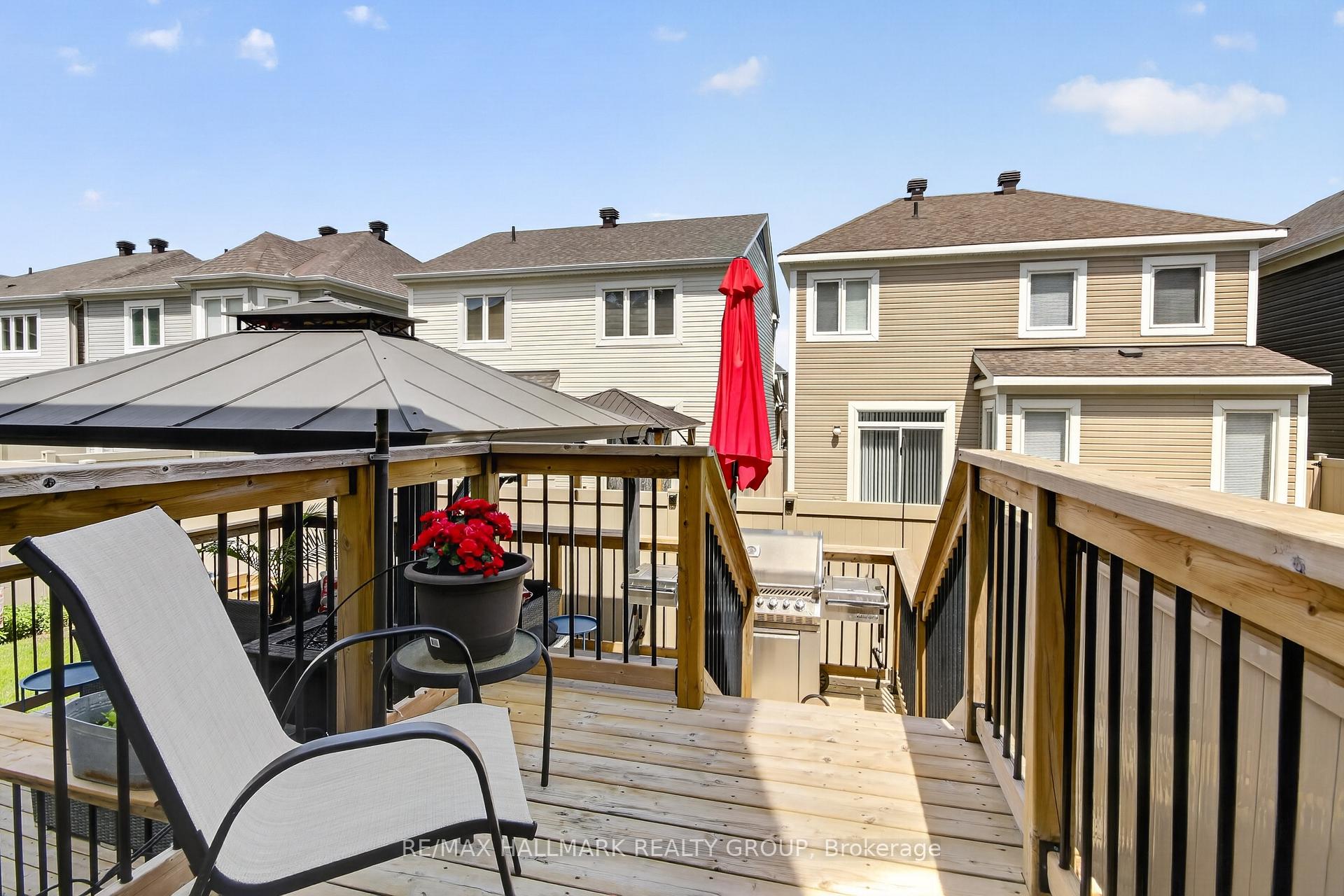Photo 26 of 33 Summitview Drive, Ottawa, Kanata - Emerald Meadows/Trailwest — HOMEH