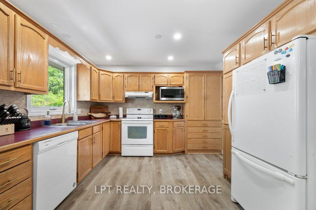 Photo 11 of 2978 Pine Grove, Kingston, City North of 401 — HOMEH