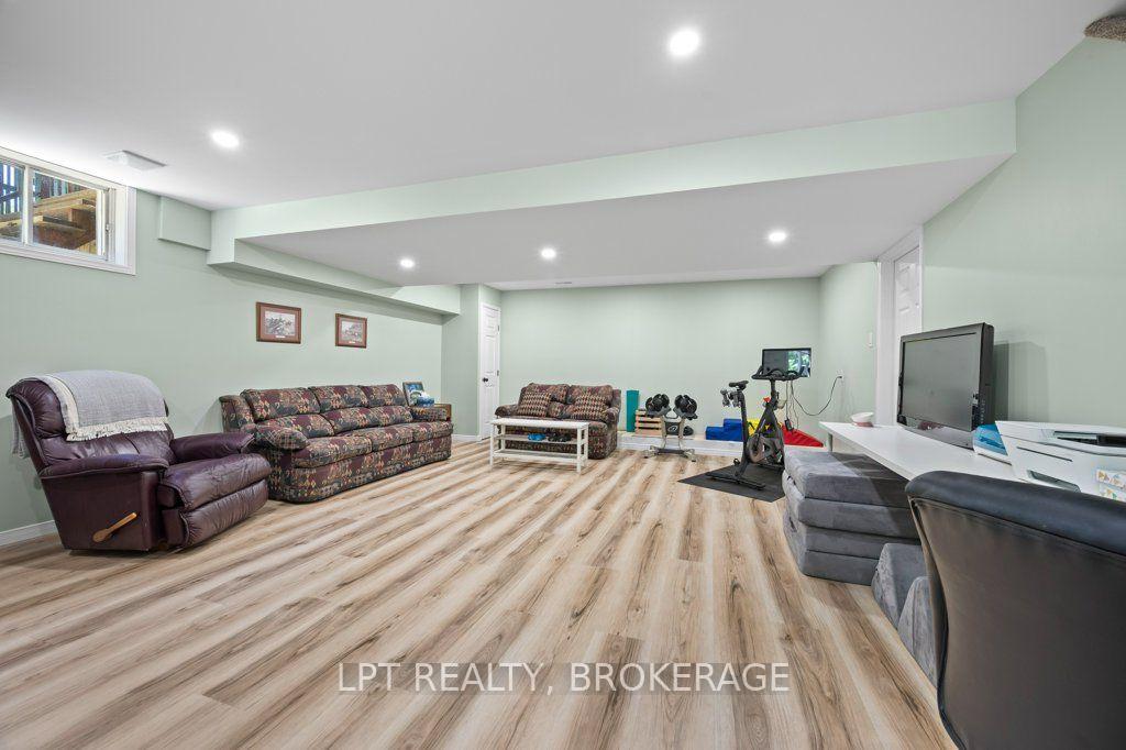 Photo 24 of 2978 Pine Grove, Kingston, City North of 401 — HOMEH