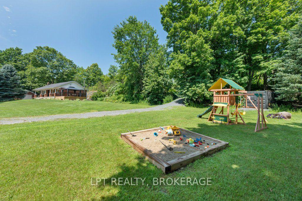 Photo 46 of 2978 Pine Grove, Kingston, City North of 401 — HOMEH