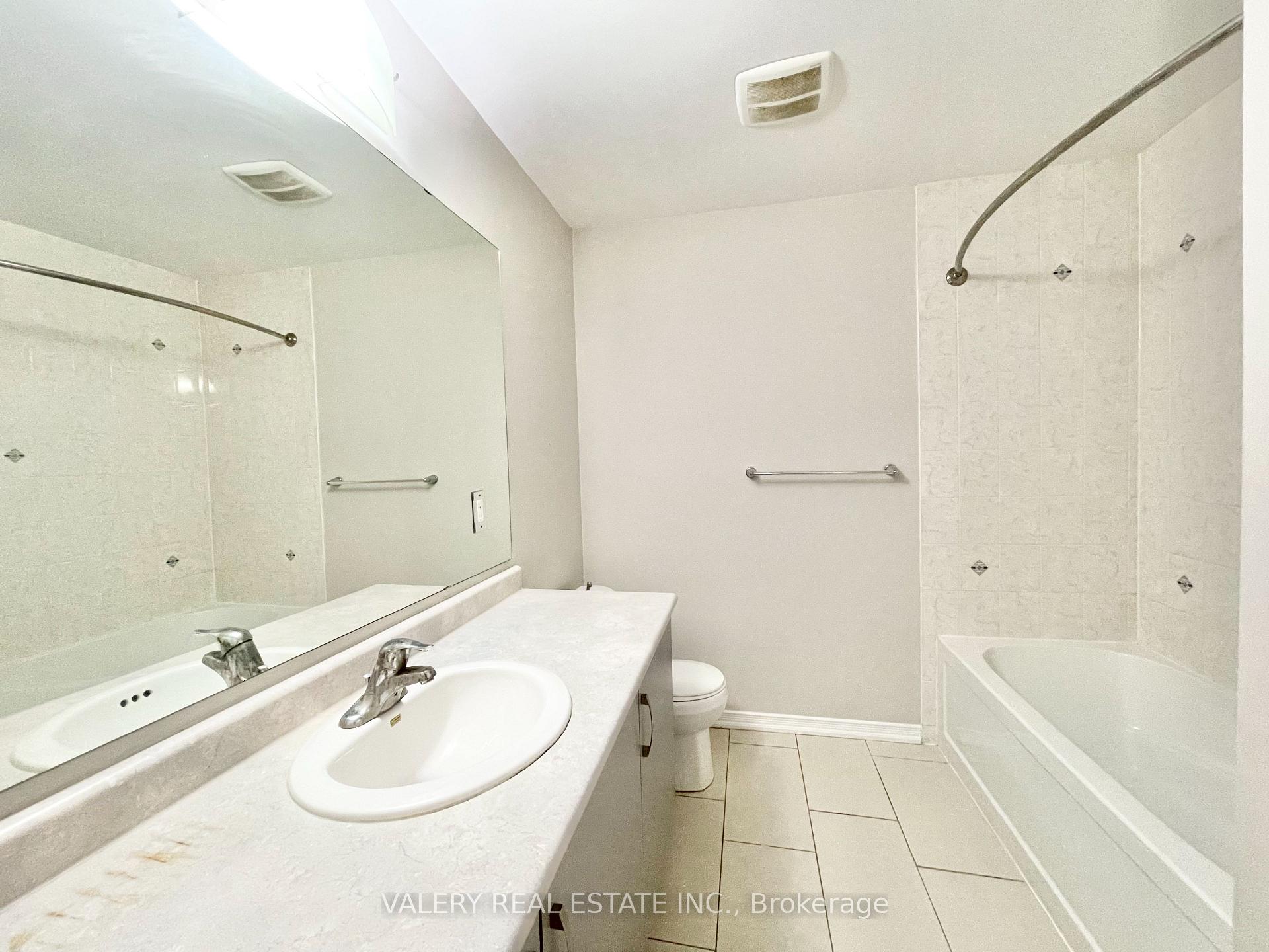 Photo 12 of Unit 1, 147 Baffin Crescent, Brampton, Northwest Brampton — HOMEH