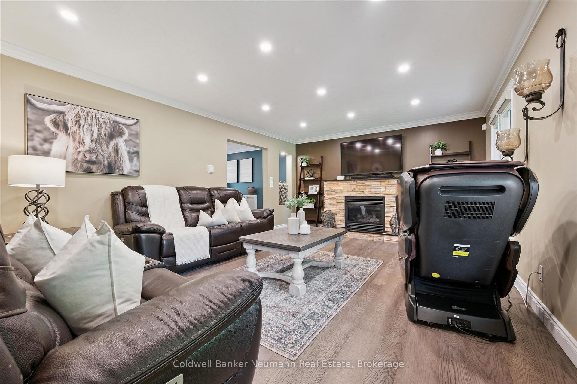 Photo 5 of 1564 Mannheim Road, Wilmot — HOMEH