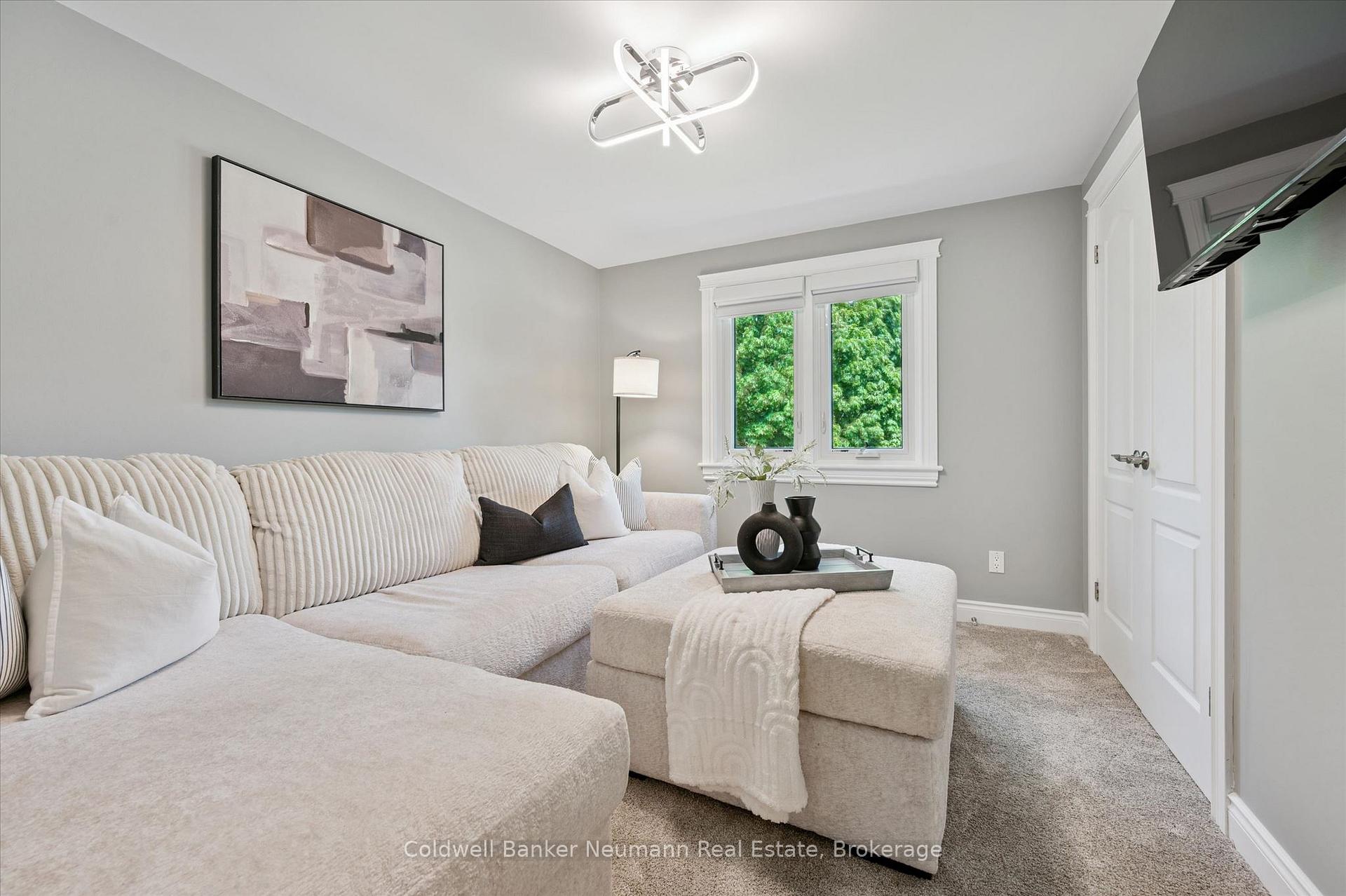 Photo 14 of 1564 Mannheim Road, Wilmot — HOMEH