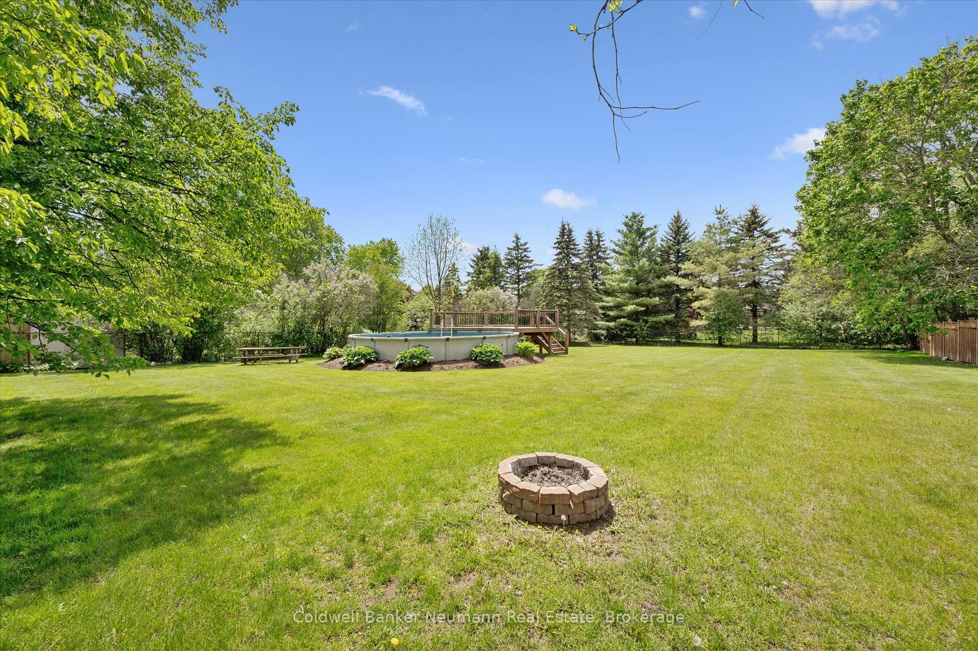 Photo 32 of 1564 Mannheim Road, Wilmot — HOMEH