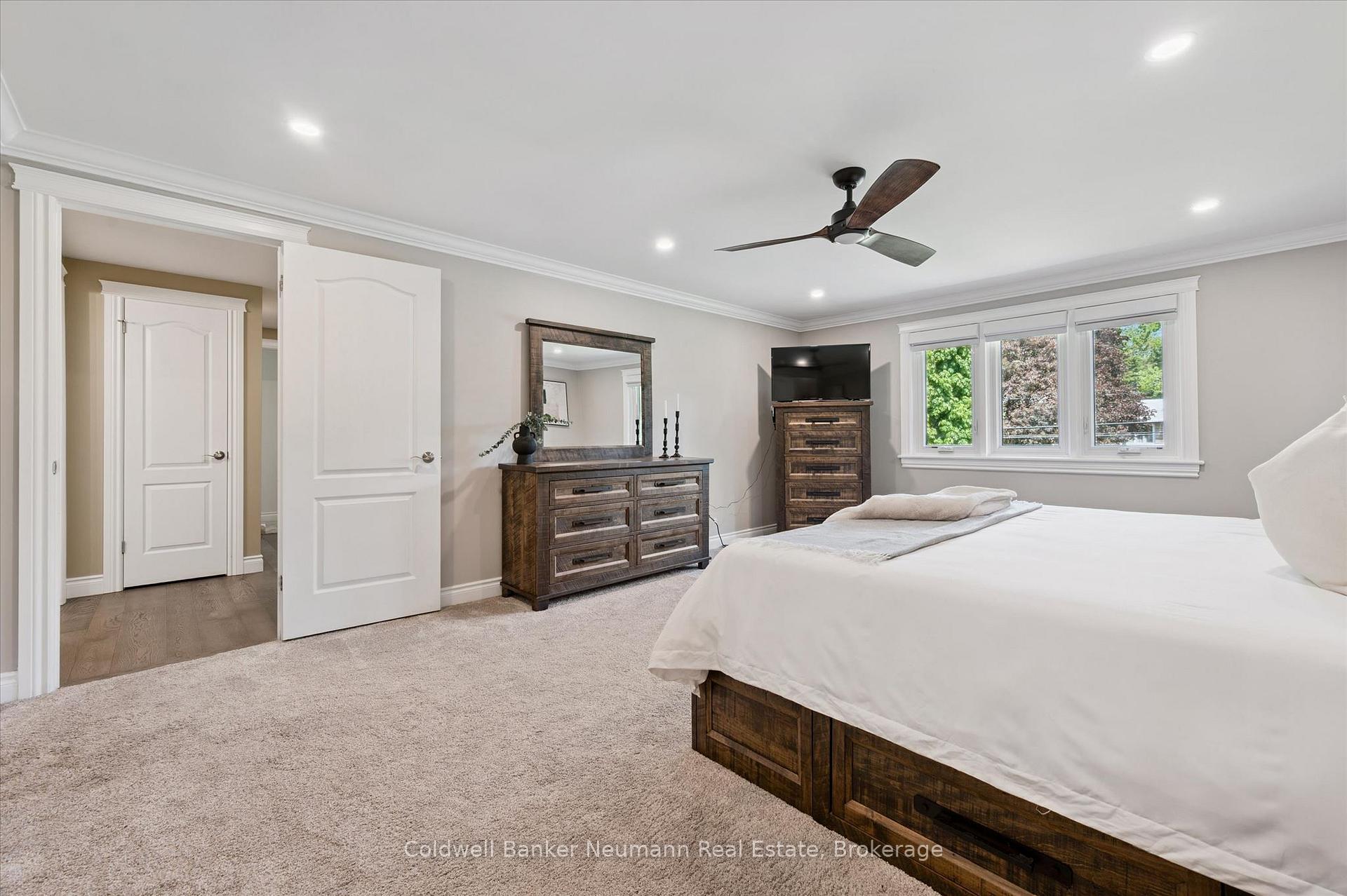 Photo 45 of 1564 Mannheim Road, Wilmot — HOMEH