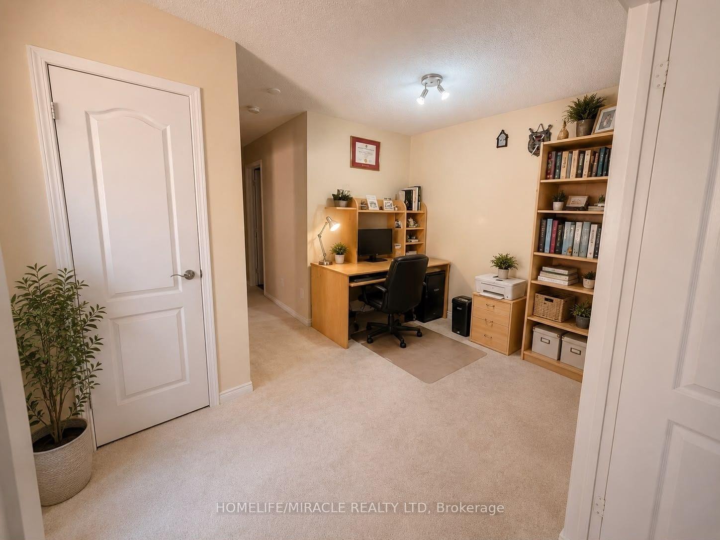Photo 11 of 146 Cadillac Crescent, Brampton, Fletcher's Meadow — HOMEH