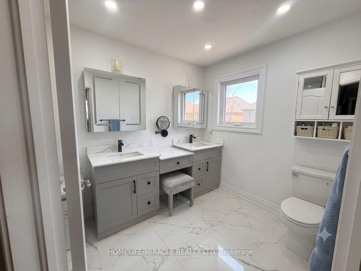 Photo 14 of 146 Cadillac Crescent, Brampton, Fletcher's Meadow — HOMEH