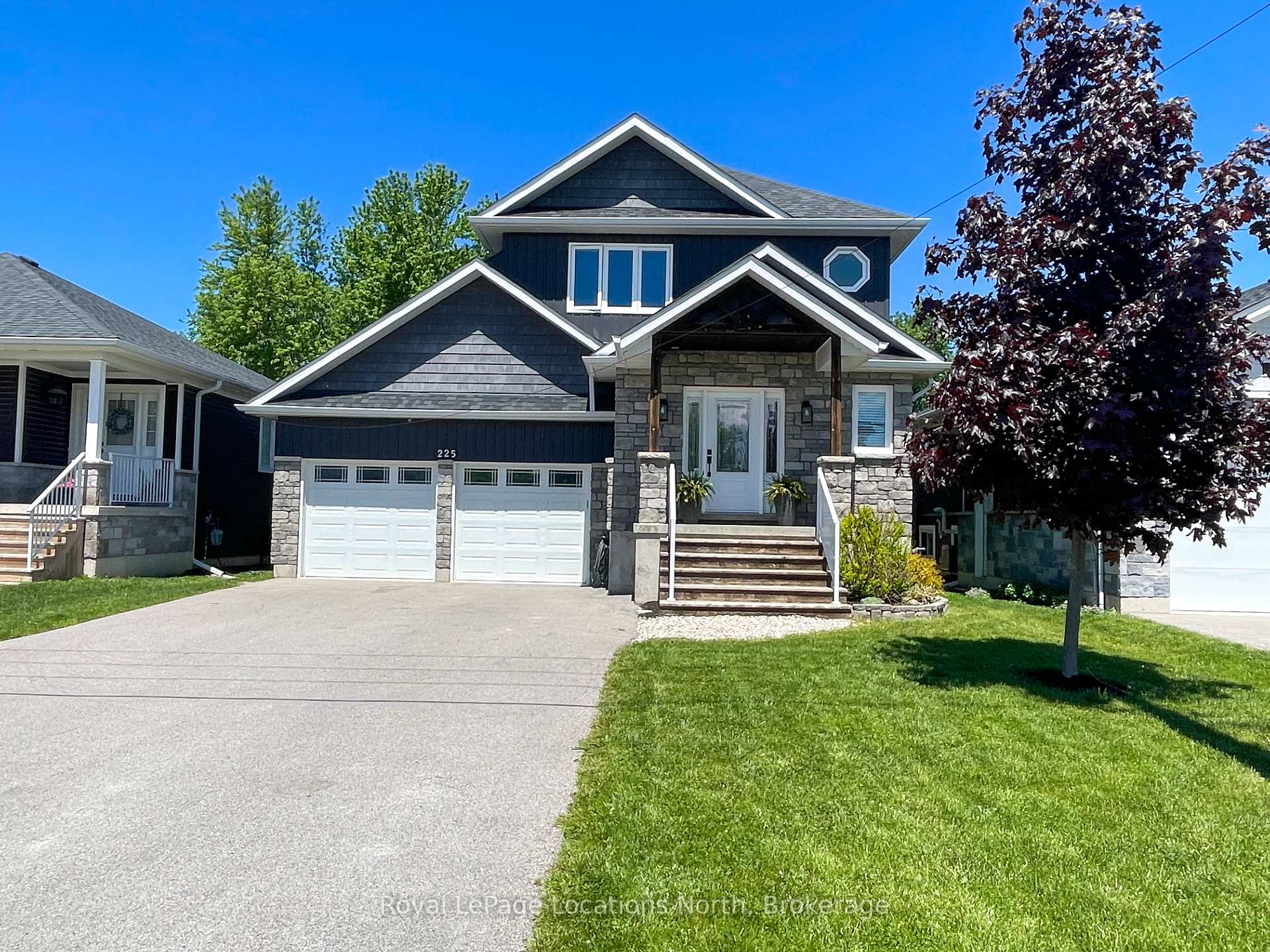 Photo 3 of 225 Quebec Street, Clearview, Stayner — HOMEH