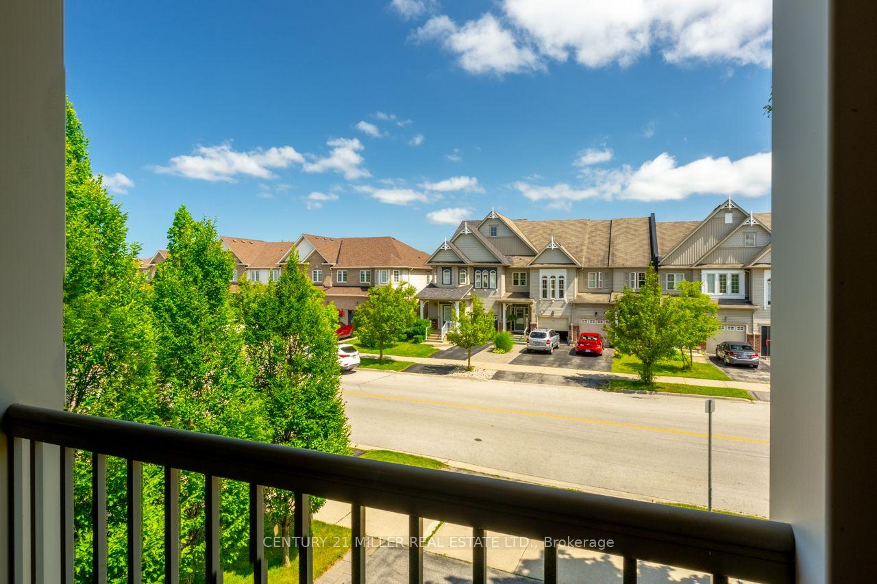 Photo 22 of 156 Nisbet Boulevard, Hamilton, Waterdown — HOMEH