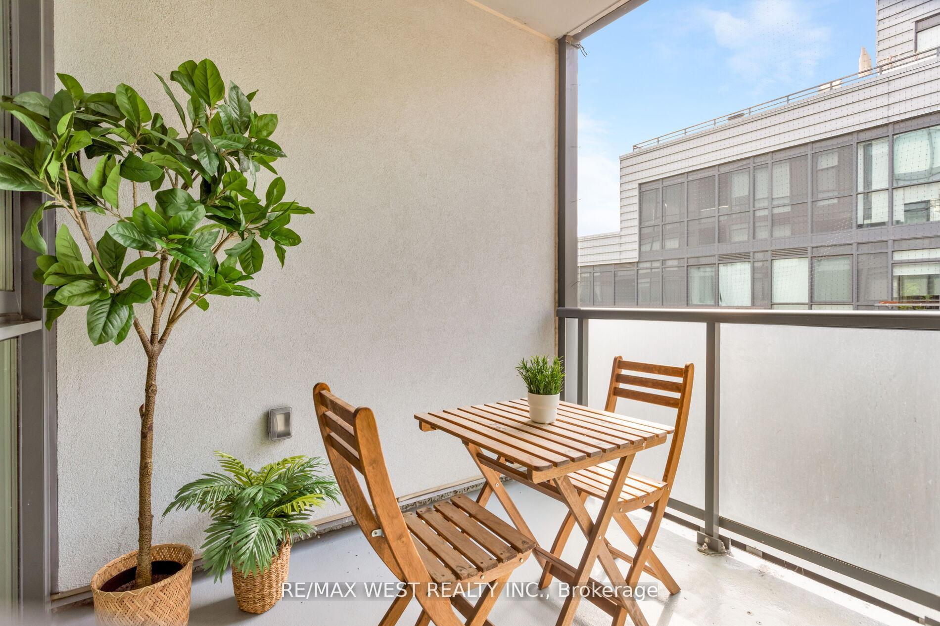 Photo 13 of Unit 603, 36 Howard Park Avenue, Toronto, Roncesvalles — HOMEH