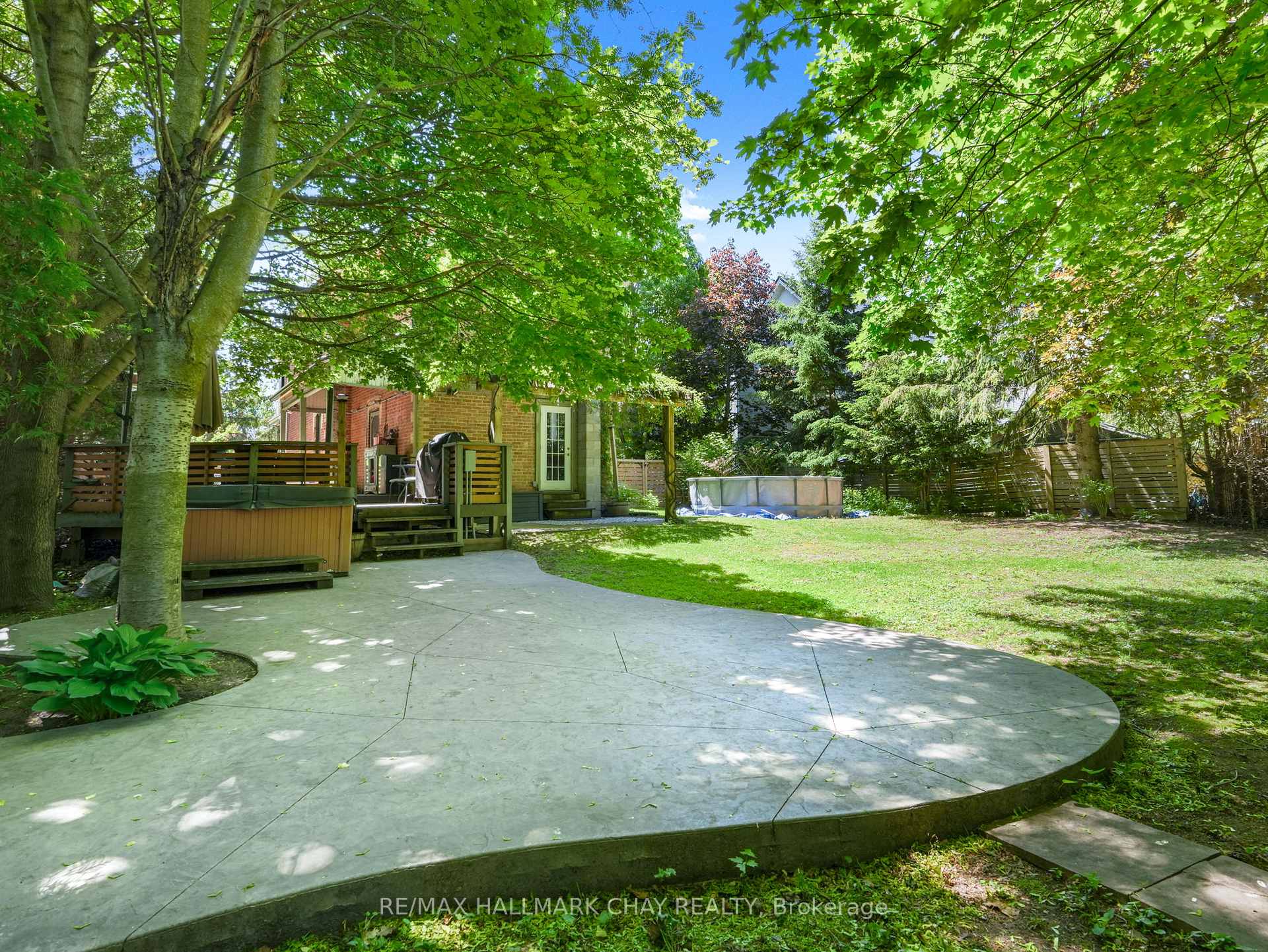 Photo 45 of 134 Victoria Street E, New Tecumseth, Alliston — HOMEH