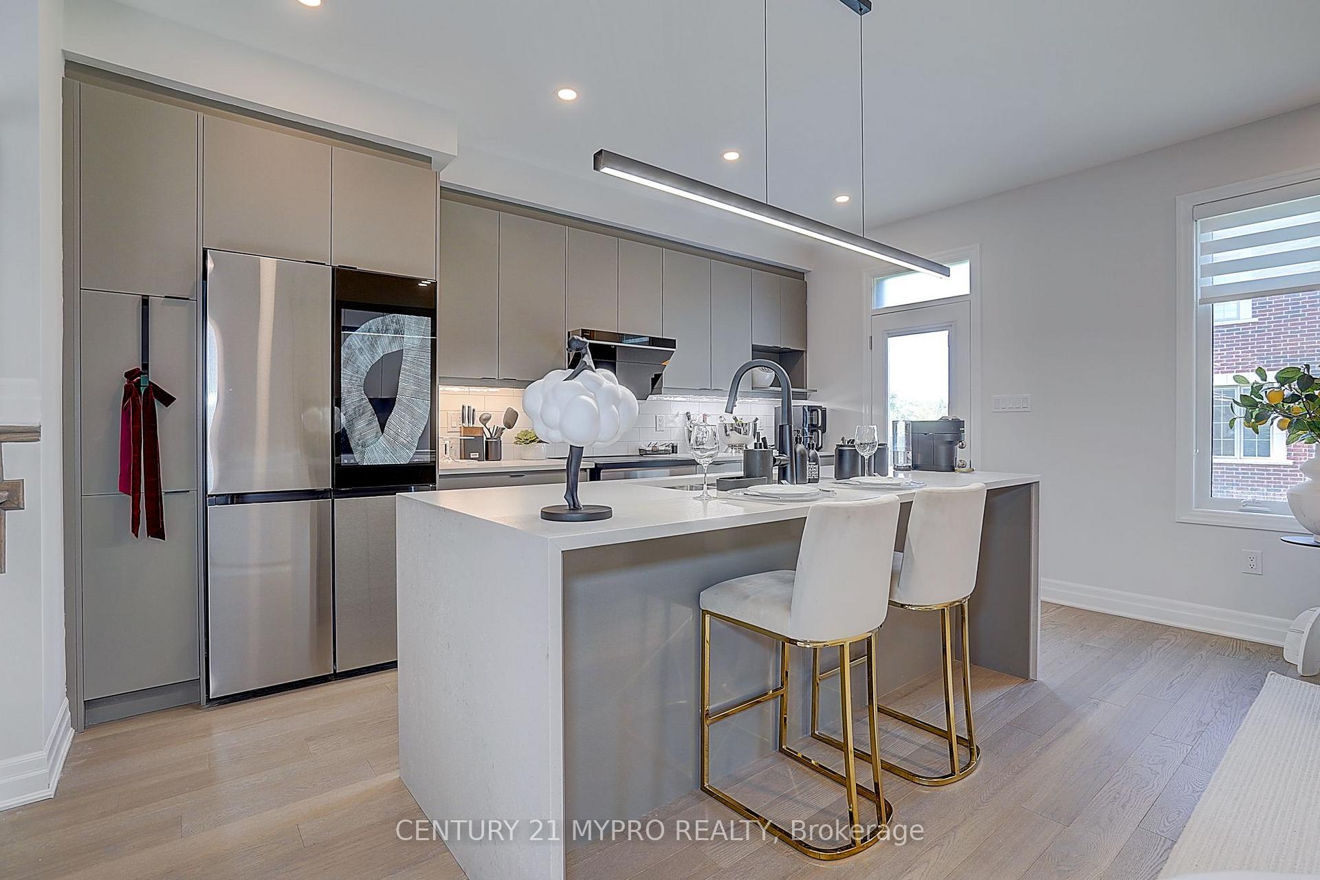 Photo 8 of 2 George Roman Avenue, Markham, Rural Markham — HOMEH
