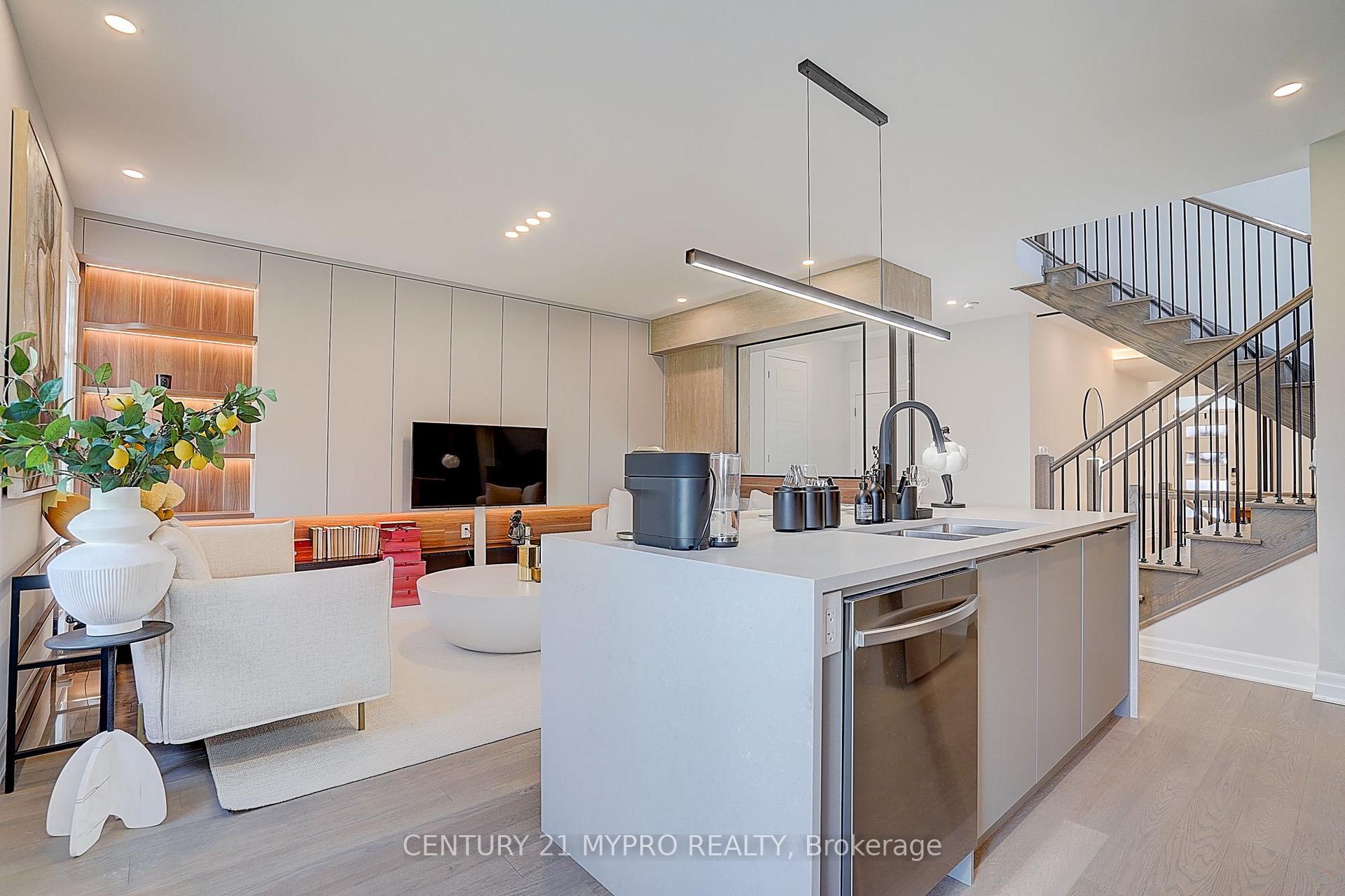 Photo 14 of 2 George Roman Avenue, Markham, Rural Markham — HOMEH