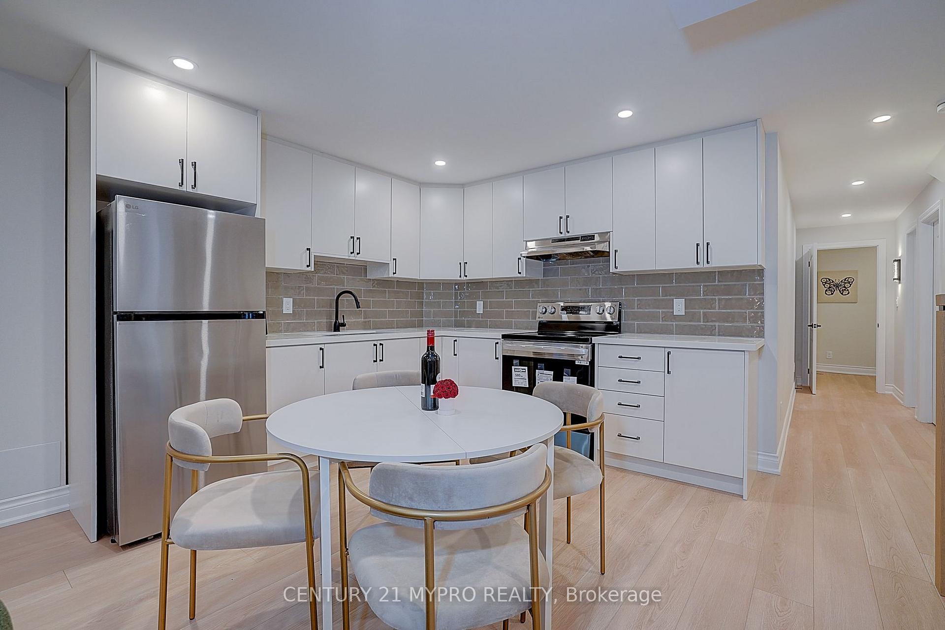 Photo 31 of 2 George Roman Avenue, Markham, Rural Markham — HOMEH