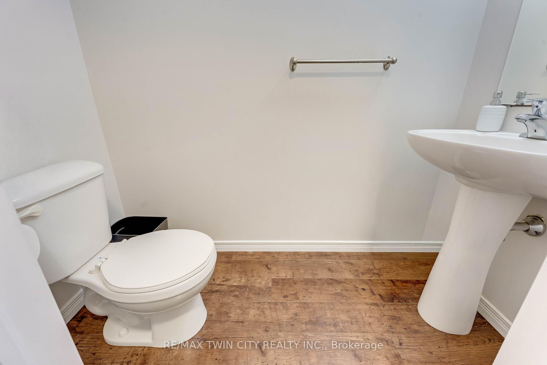 Photo 11 of Unit 5B, 931 Glasgow Street, Kitchener, Westmount - Kitchener — HOMEH