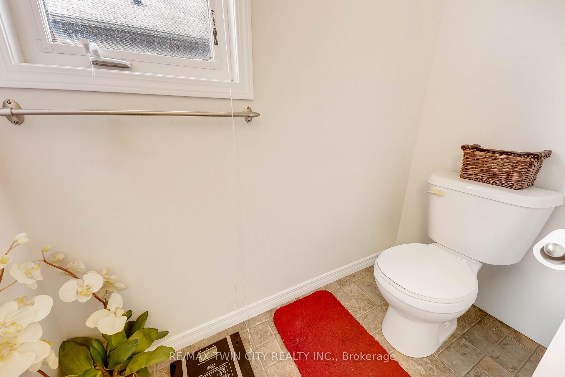 Photo 14 of Unit 5B, 931 Glasgow Street, Kitchener, Westmount - Kitchener — HOMEH