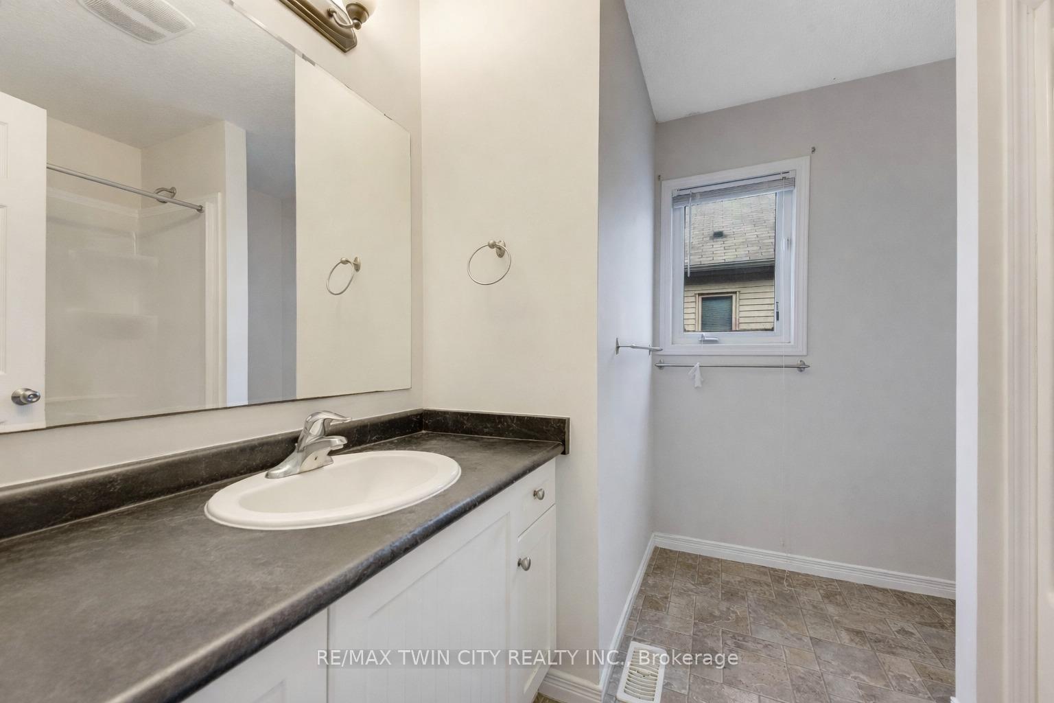 Photo 21 of Unit 5B, 931 Glasgow Street, Kitchener, Westmount - Kitchener — HOMEH