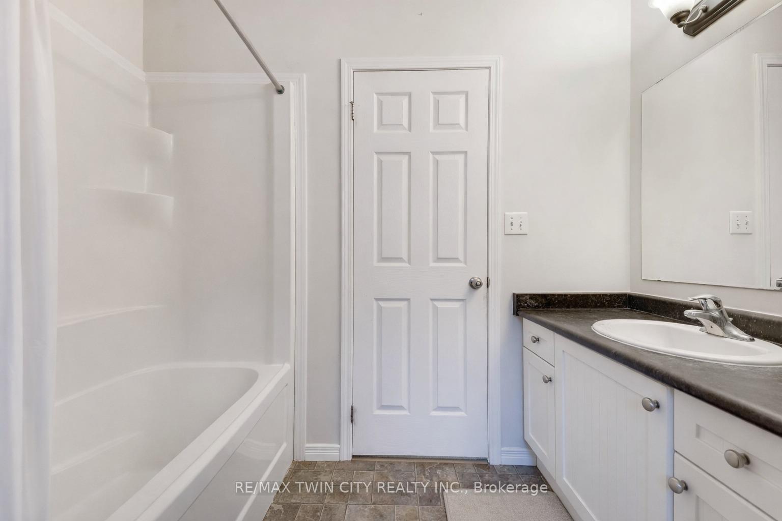 Photo 22 of Unit 5B, 931 Glasgow Street, Kitchener, Westmount - Kitchener — HOMEH