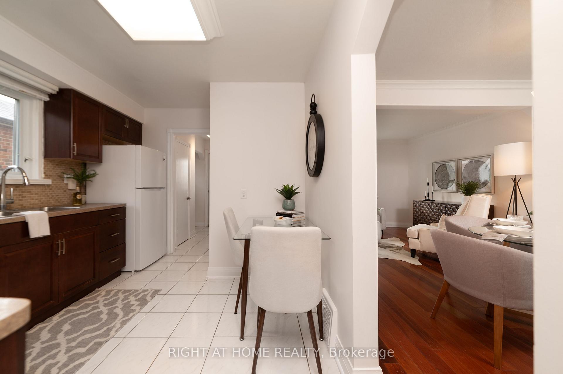 Photo 18 of 2 Midholm Drive, Scarborough, Ionview — HOMEH