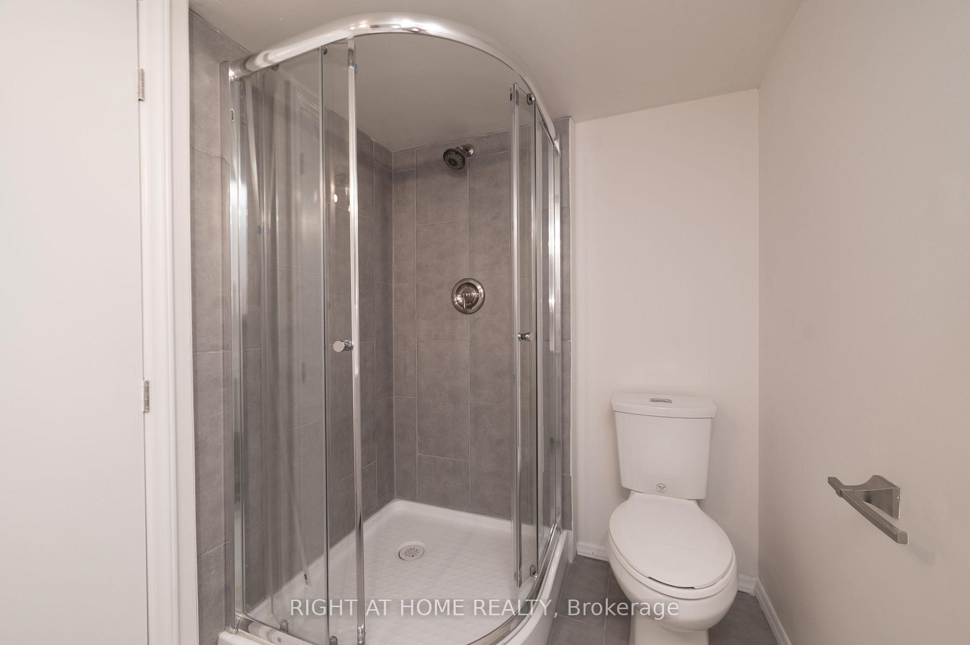 Photo 32 of 2 Midholm Drive, Scarborough, Ionview — HOMEH