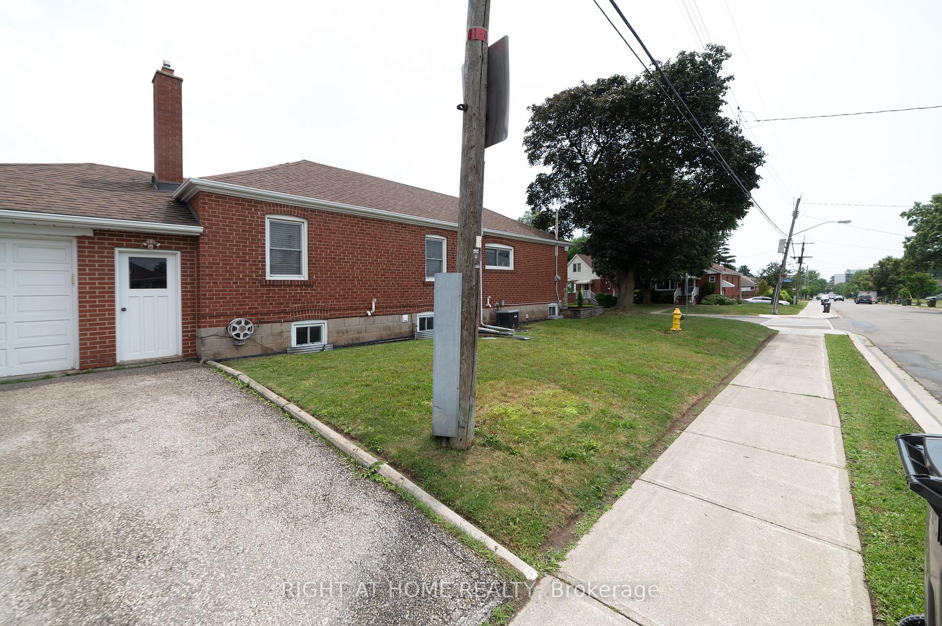 Photo 39 of 2 Midholm Drive, Scarborough, Ionview — HOMEH