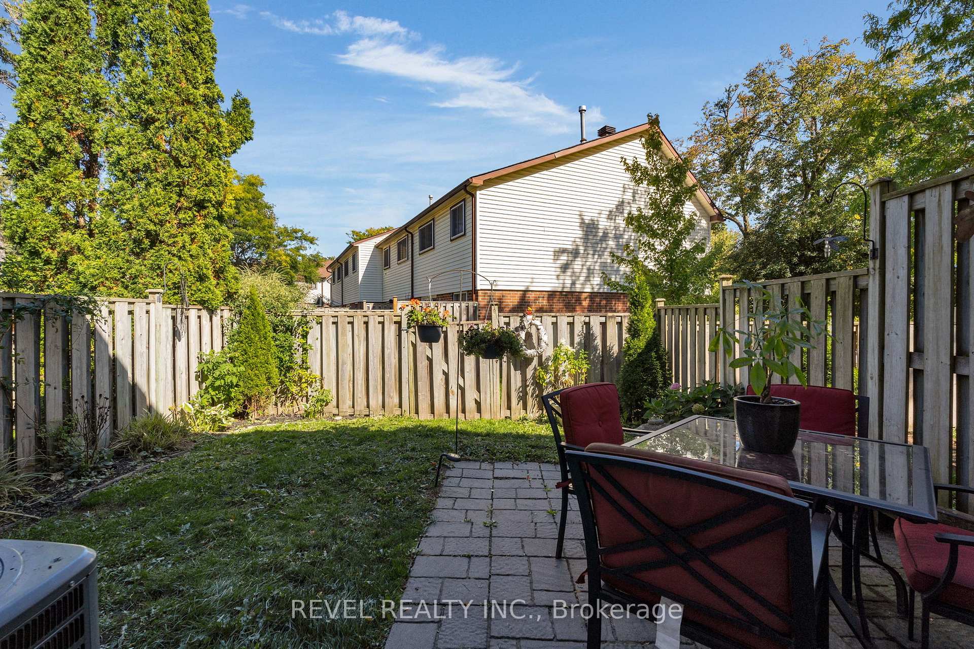 Photo 25 of Unit 68, 28 Donald Street, Barrie, Queen's Park — HOMEH