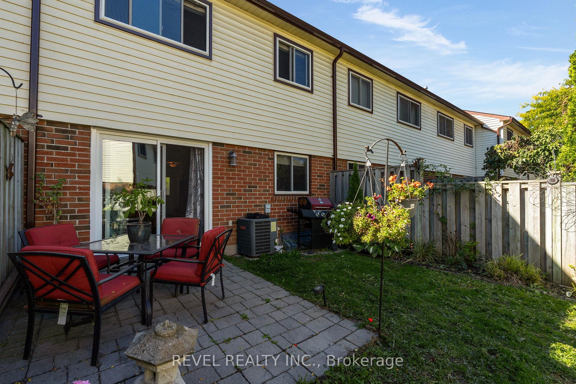 Photo 28 of Unit 68, 28 Donald Street, Barrie, Queen's Park — HOMEH