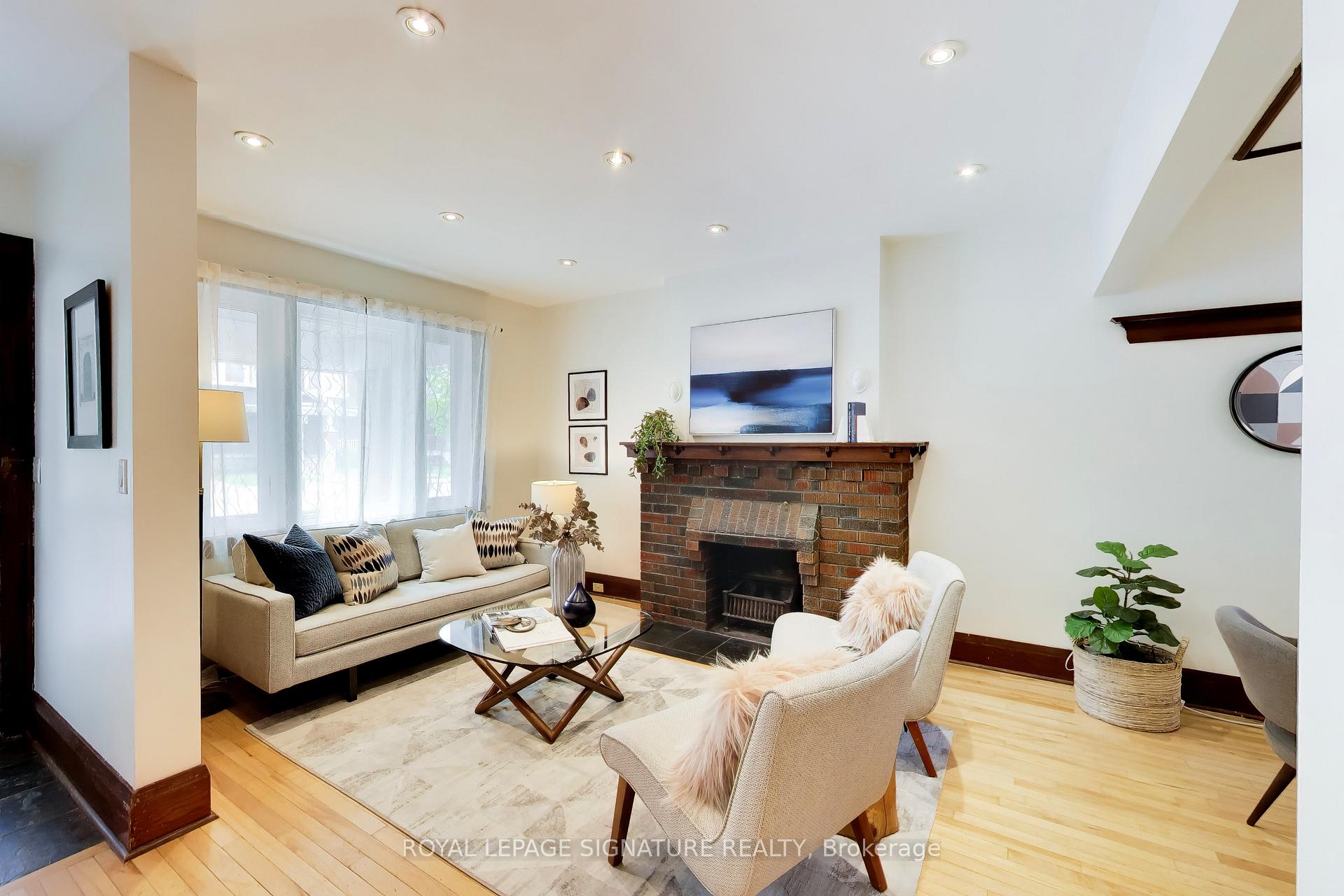 Photo 3 of 2102 Gerrard Street E, Toronto, East End-Danforth — HOMEH