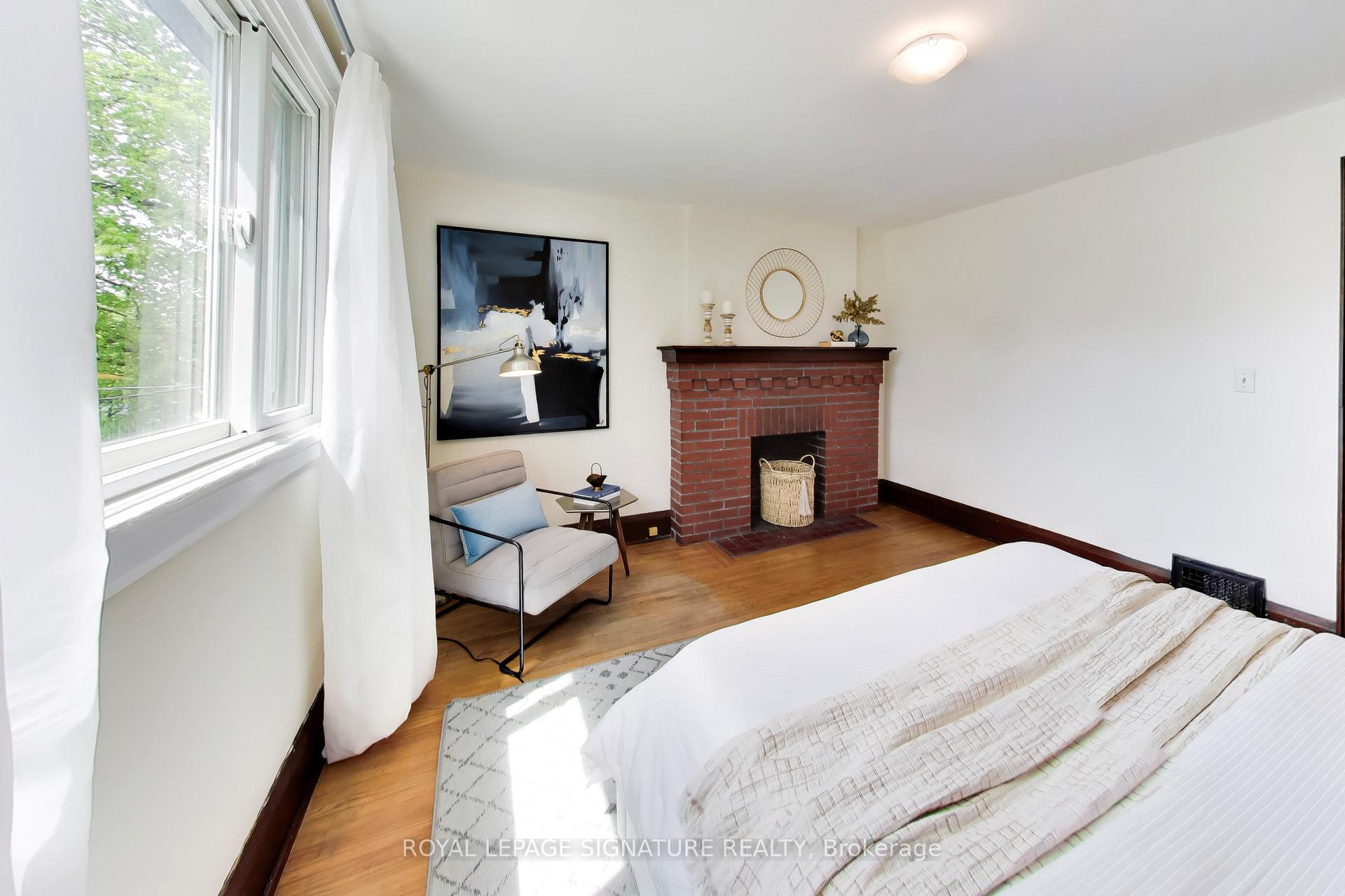 Photo 10 of 2102 Gerrard Street E, Toronto, East End-Danforth — HOMEH