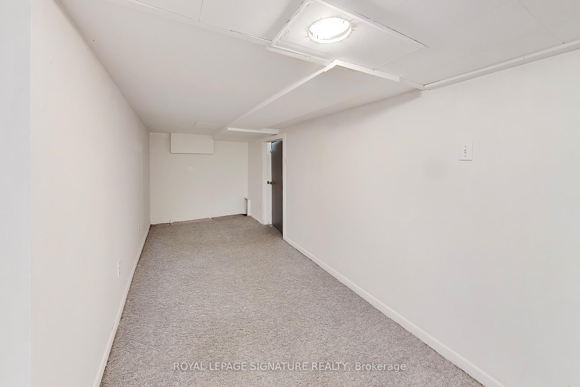 Photo 17 of 2102 Gerrard Street E, Toronto, East End-Danforth — HOMEH