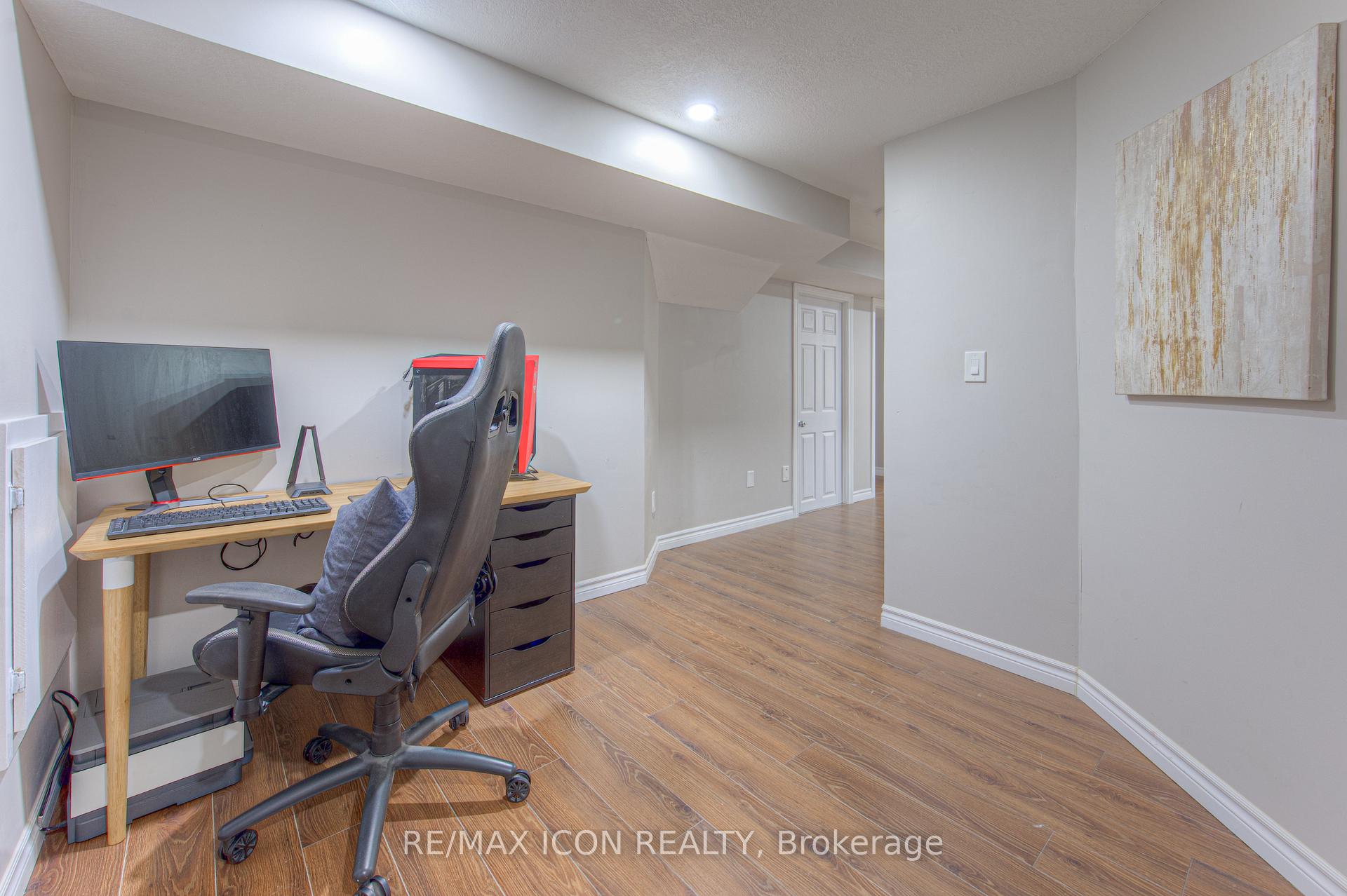 Photo 28 of 139 Pebblecreek Drive, Kitchener, Grand River South — HOMEH