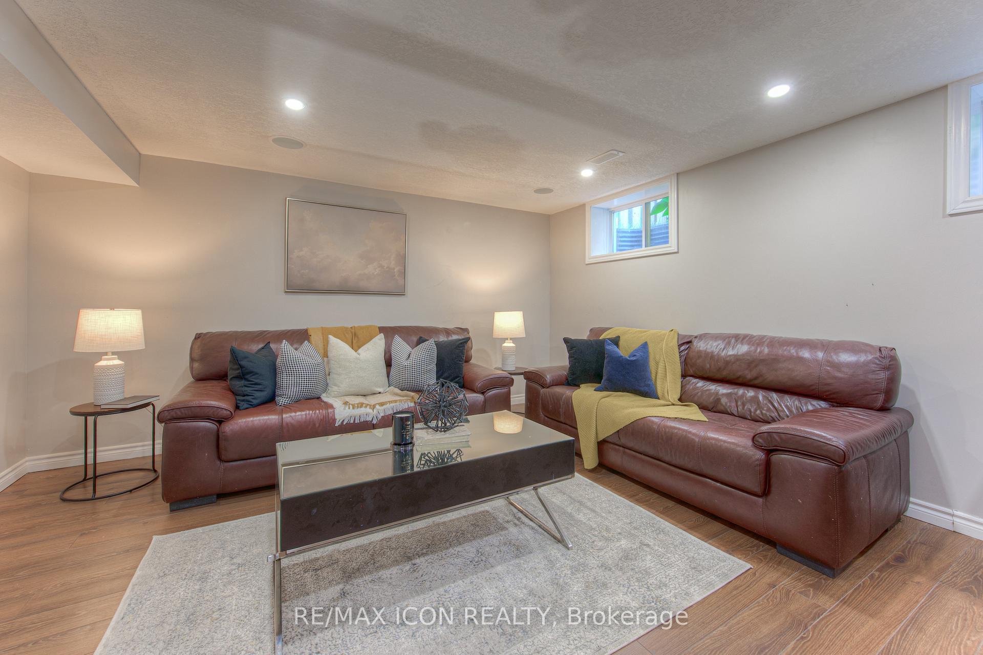 Photo 31 of 139 Pebblecreek Drive, Kitchener, Grand River South — HOMEH