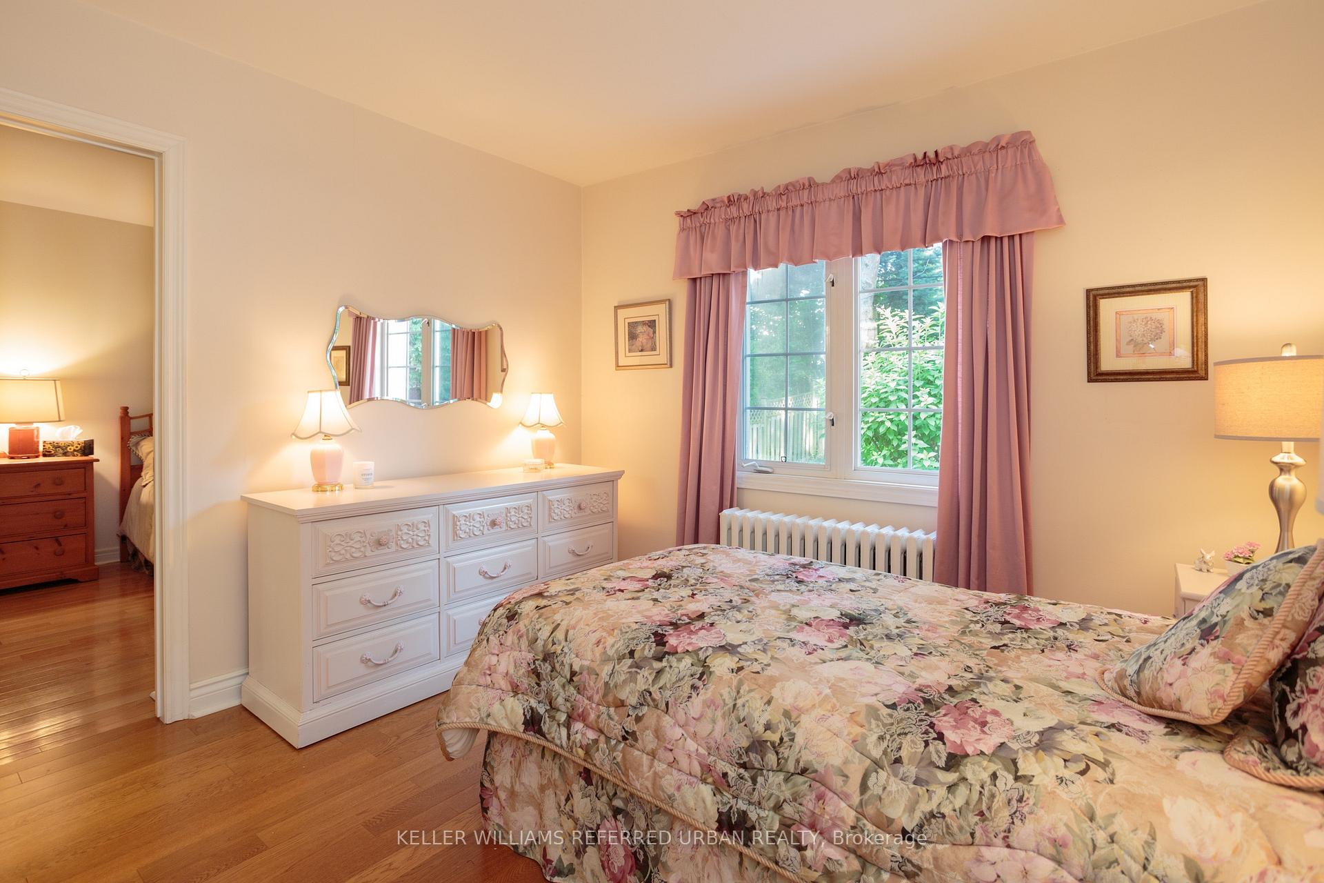 Photo 13 of 345 Moore Avenue, Toronto, Leaside — HOMEH