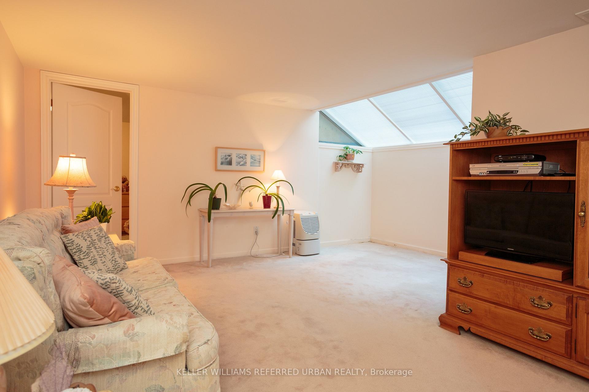 Photo 28 of 345 Moore Avenue, Toronto, Leaside — HOMEH