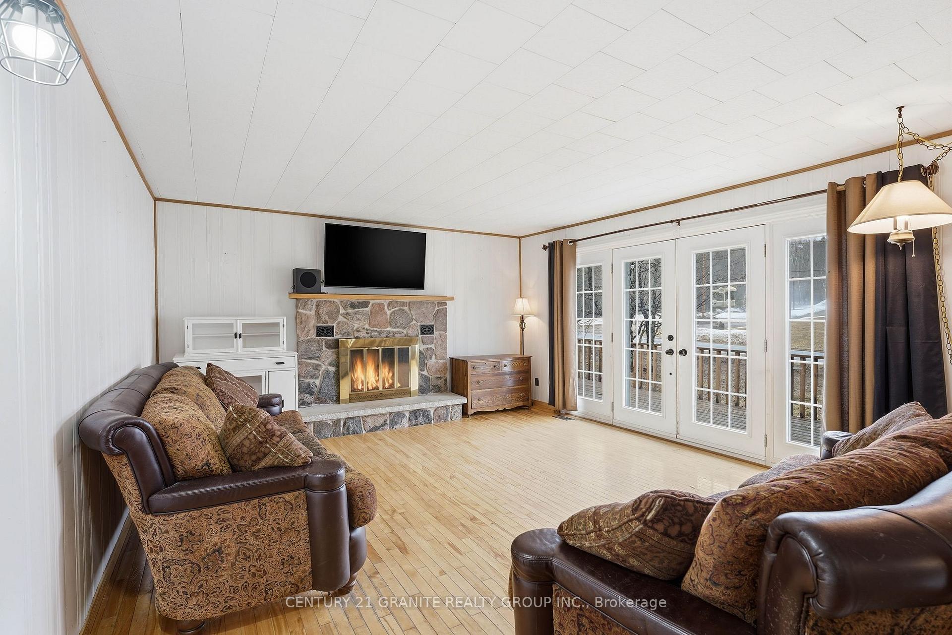 Photo 13 of 301 Hybla Road, Hastings Highlands, Monteagle Ward — HOMEH