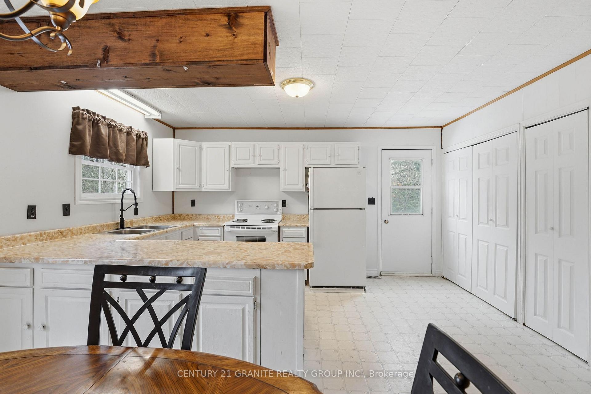 Photo 24 of 301 Hybla Road, Hastings Highlands, Monteagle Ward — HOMEH